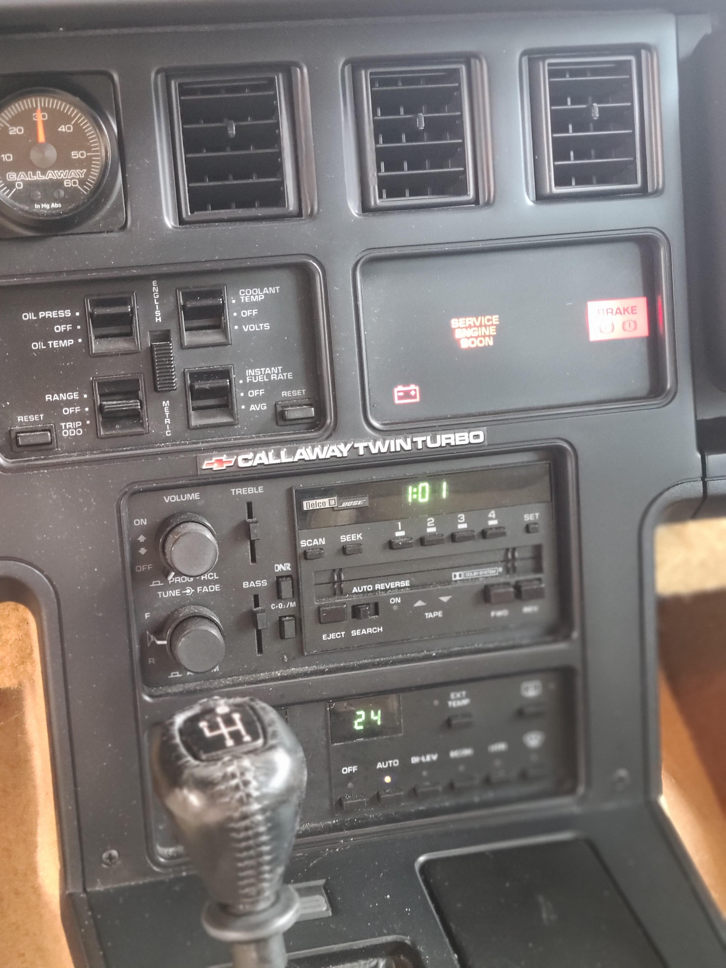 1987 CHEVROLET CORVETTE C4 COUPE