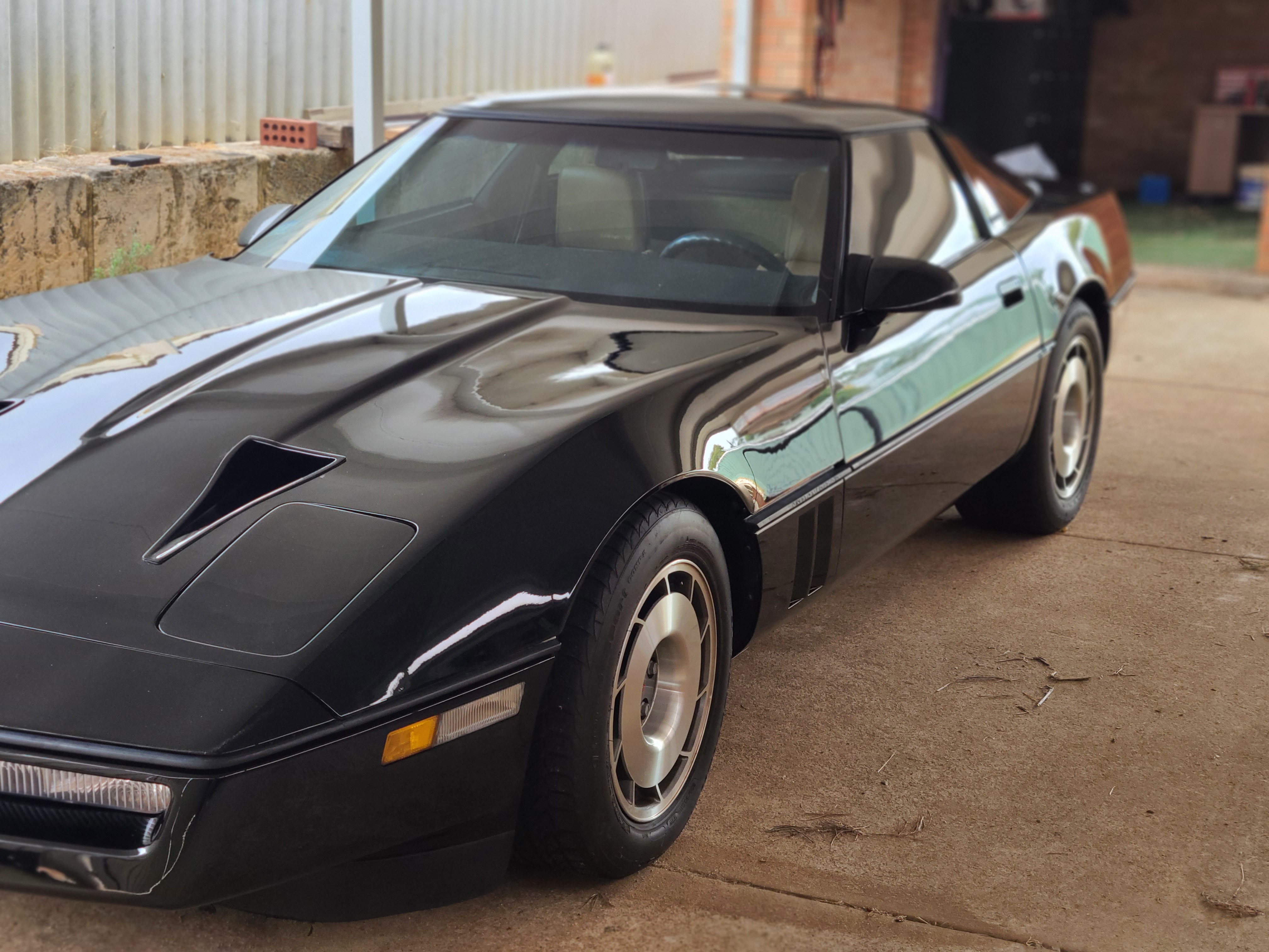 1987 CHEVROLET CORVETTE C4 COUPE