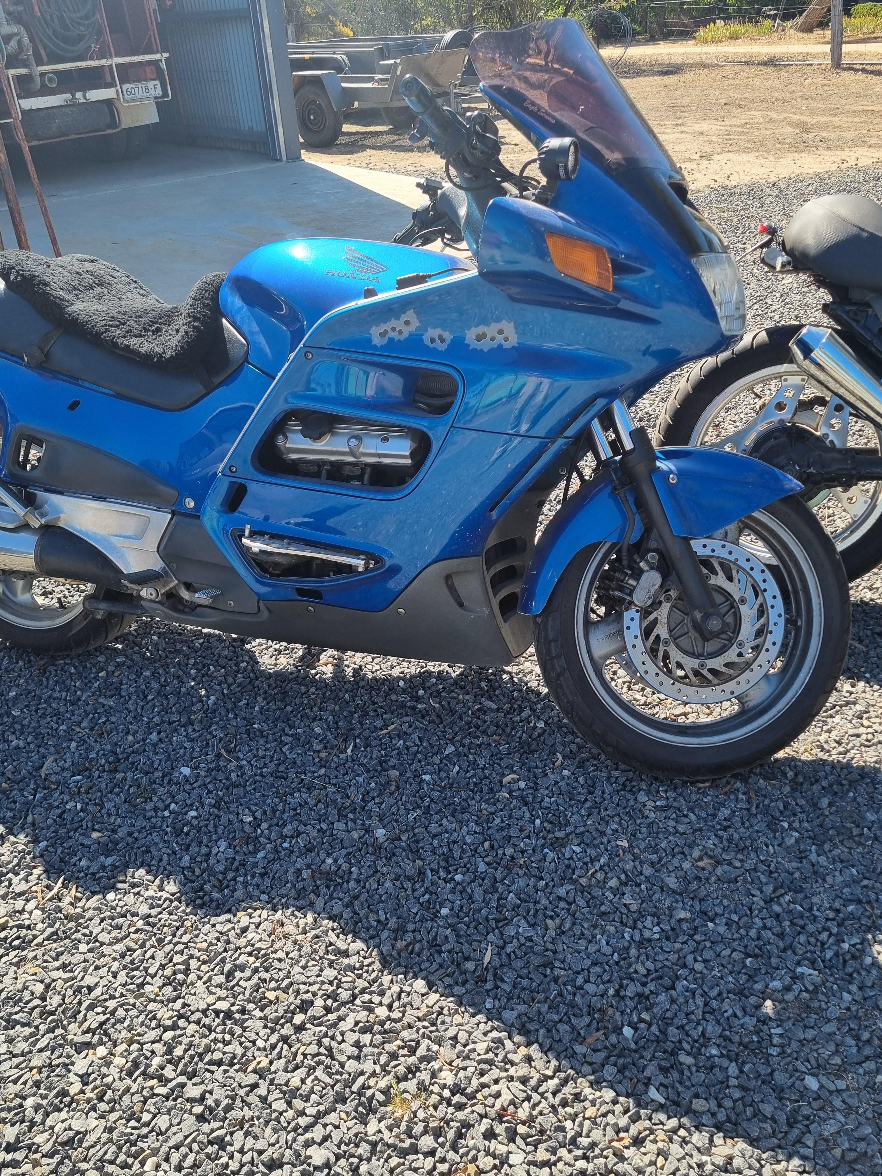 2000 HONDA ST1100 ROAD