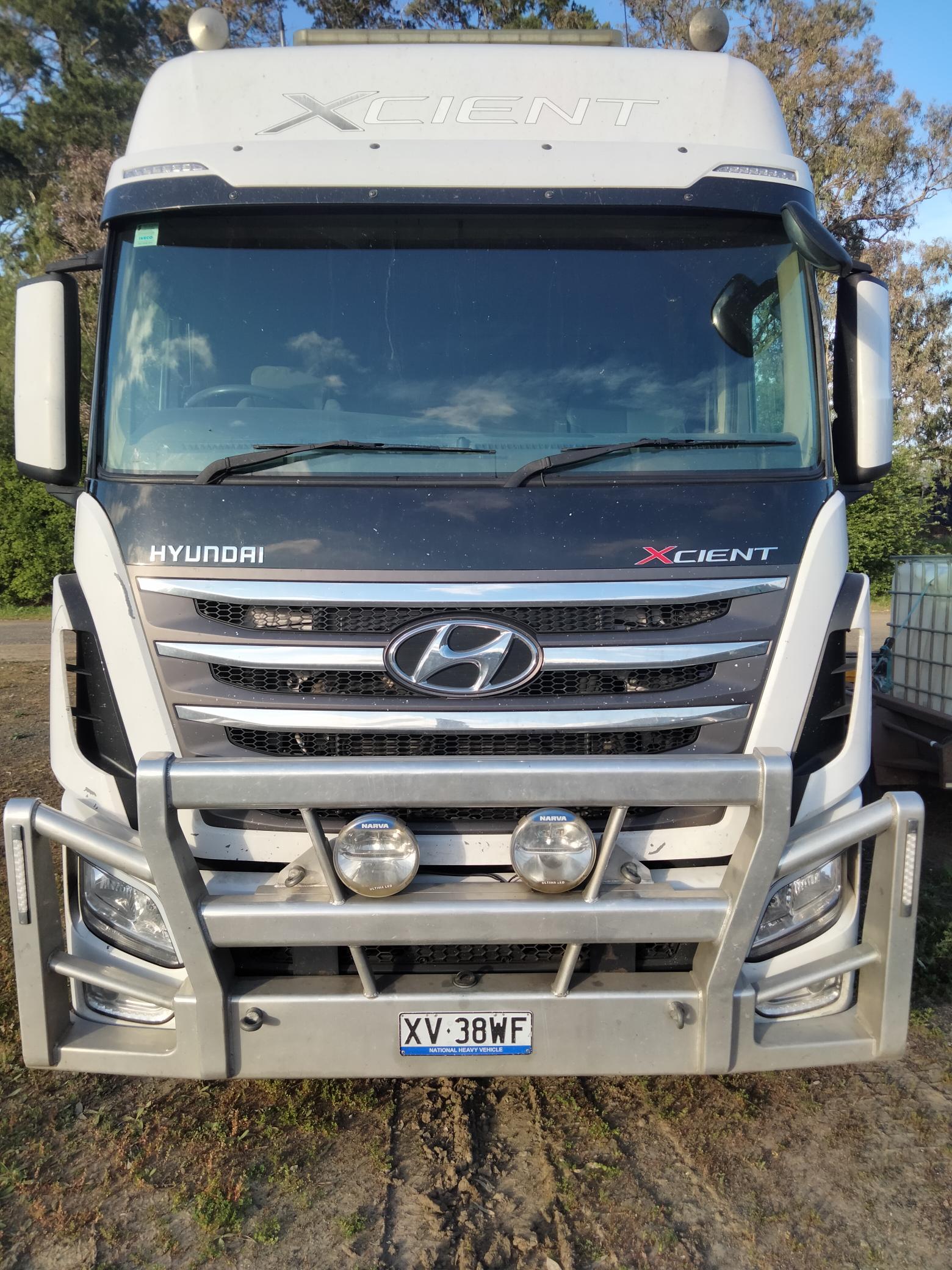 2021 HYUNDAI XCIENT 12 SP AUTOMATIC PRIME MOVER