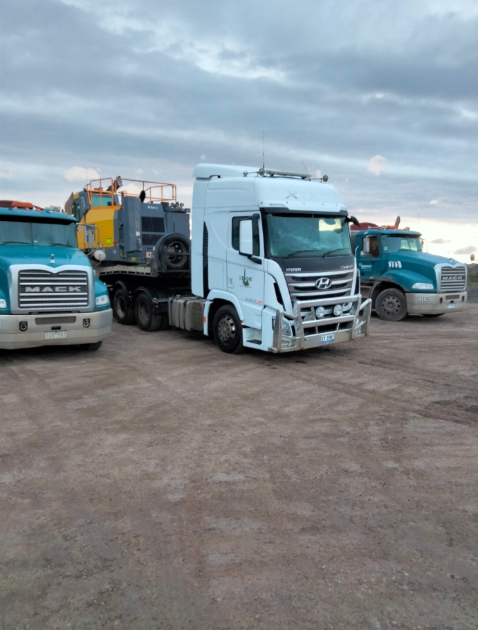 2021 HYUNDAI XCIENT 12 SP AUTOMATIC PRIME MOVER