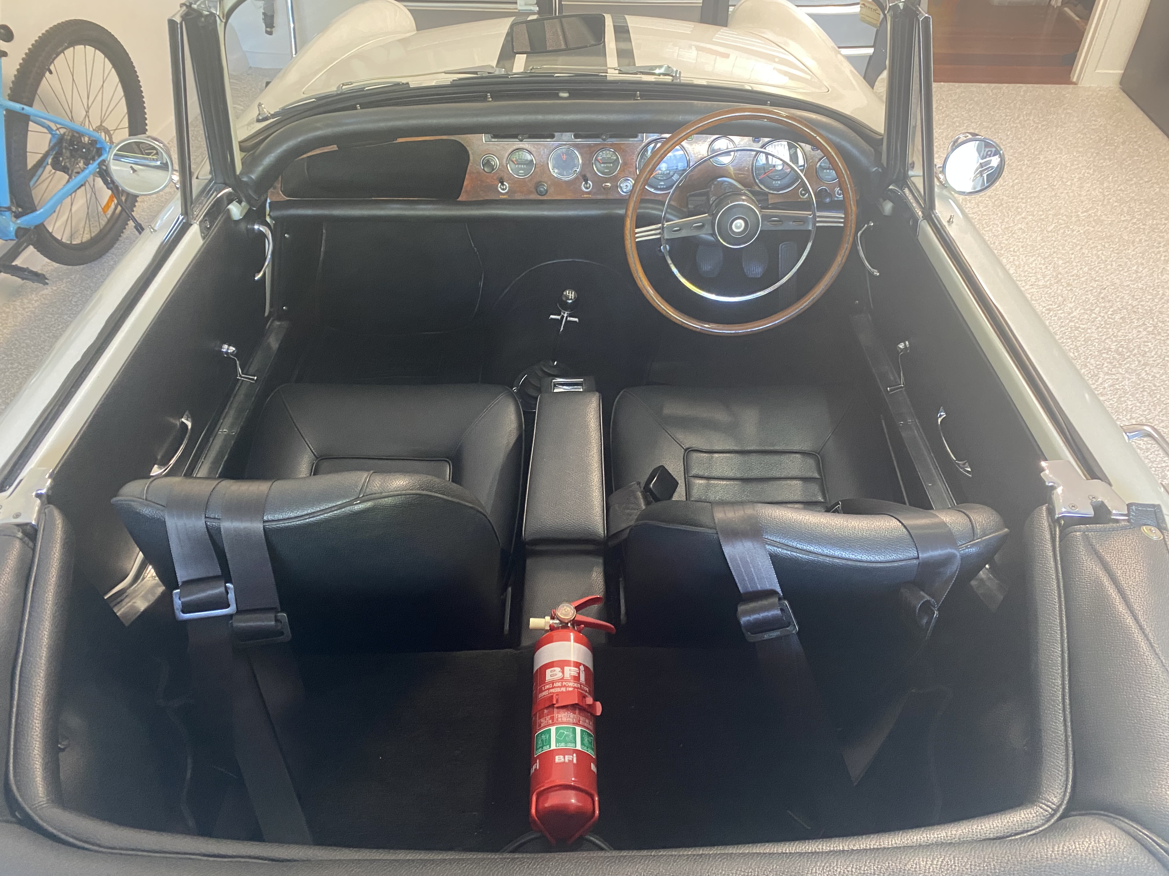 1965 SUNBEAM TIGER 2D ROADSTER