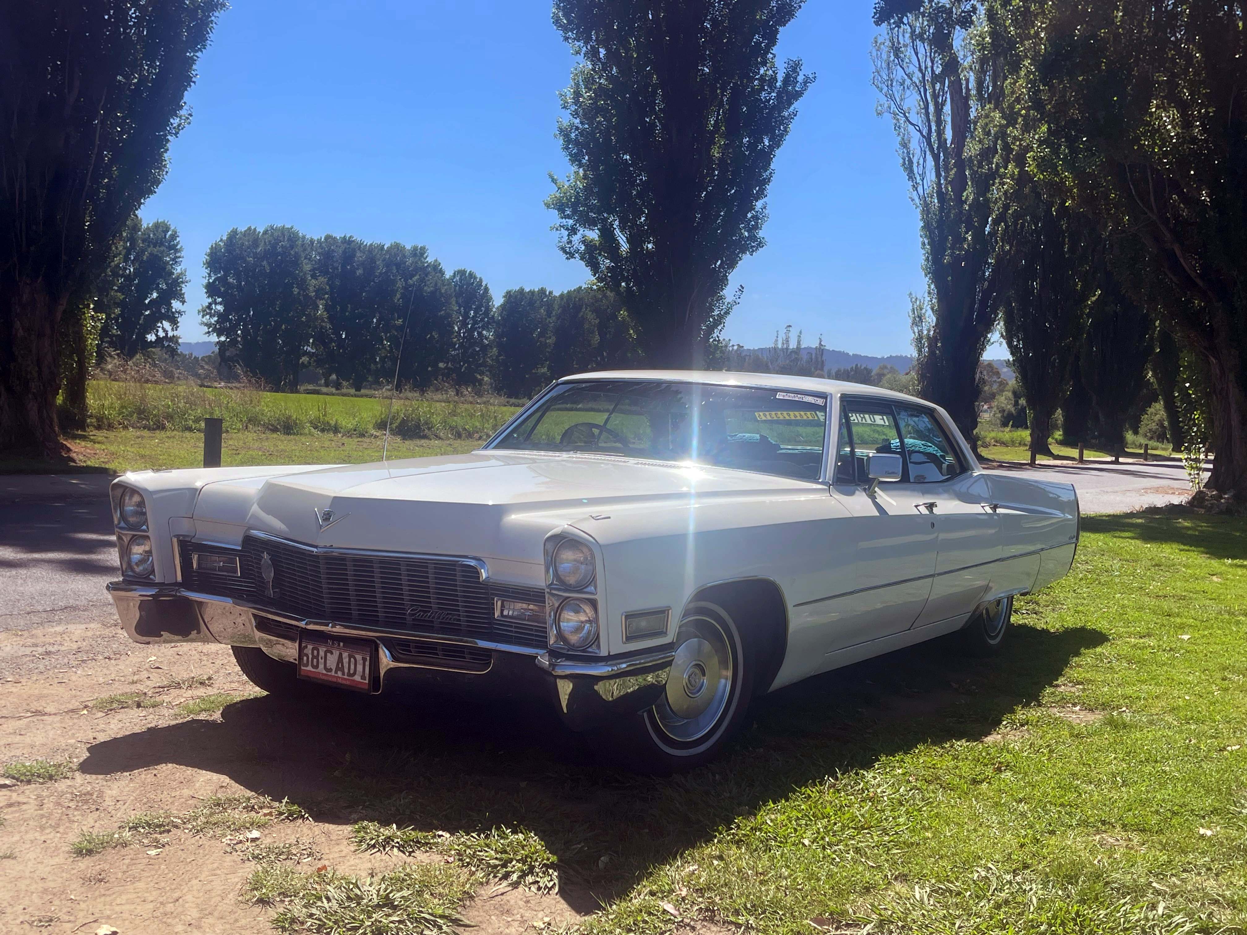 1968 CADILLAC DE VILLE SEDAN