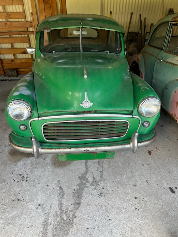 1954 MORRIS MINOR SERIES II SEDAN