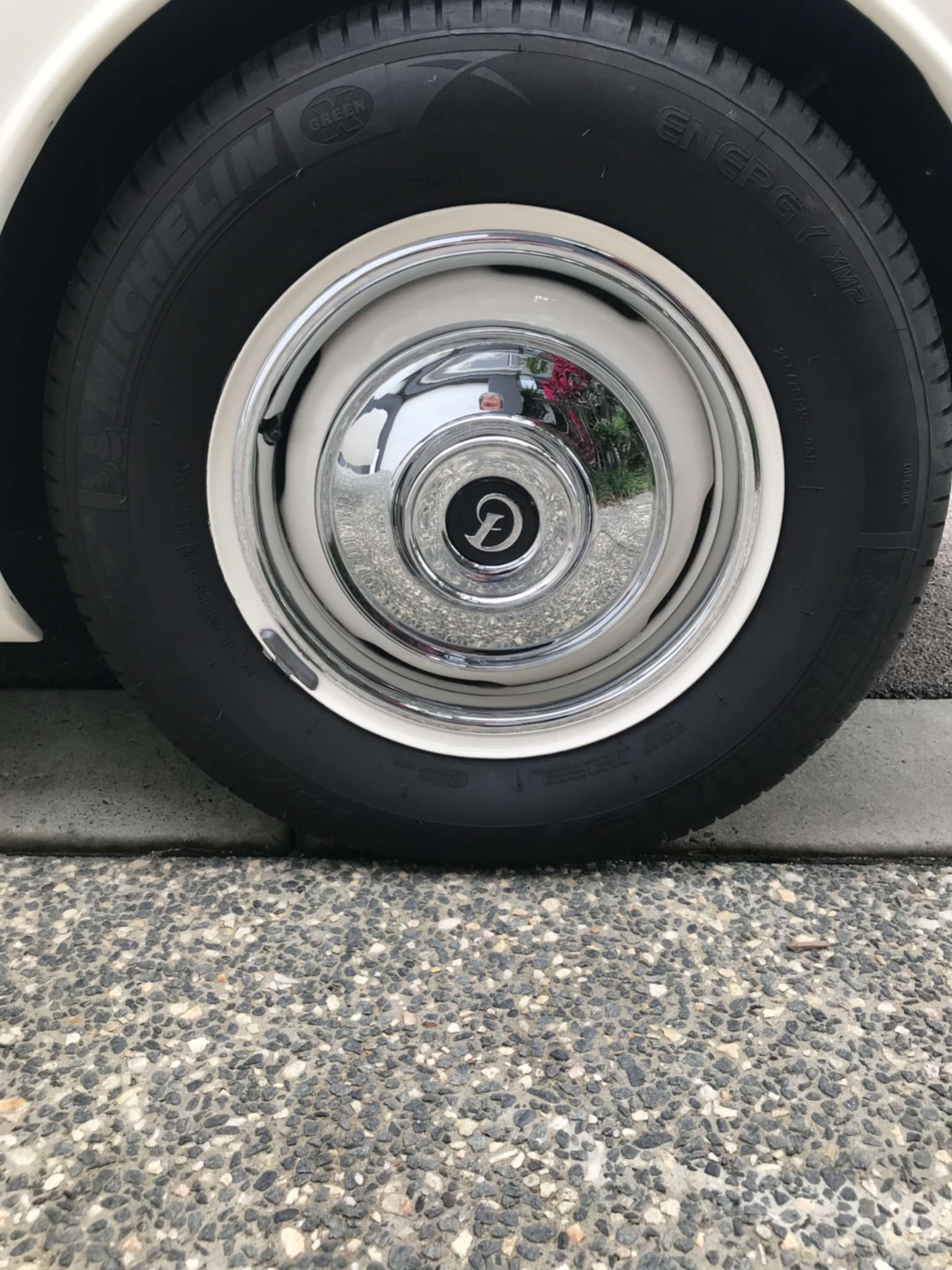 1968 DAIMLER V250 SEDAN