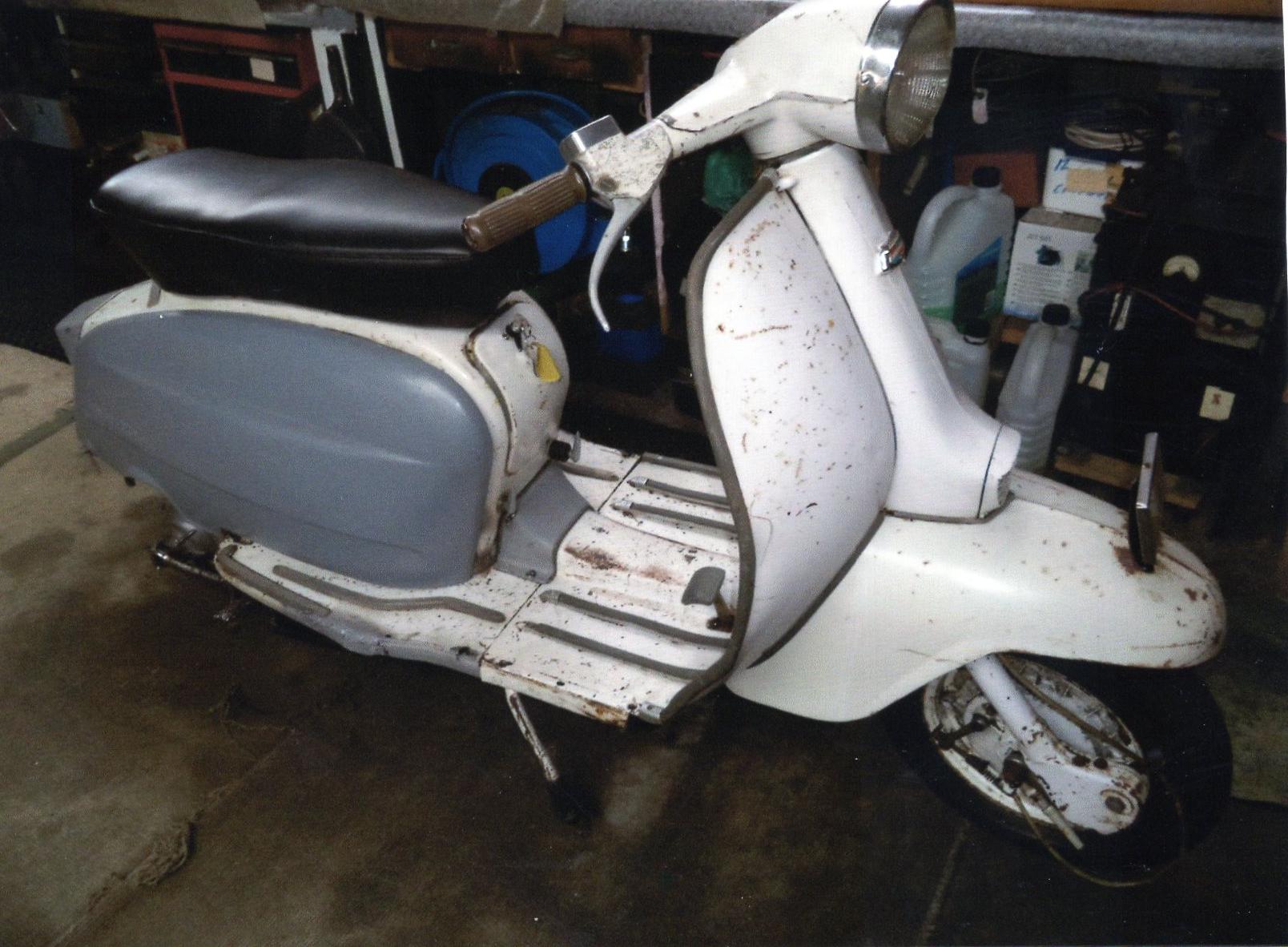 1965 LAMBRETTA 125 LI SCOOTER