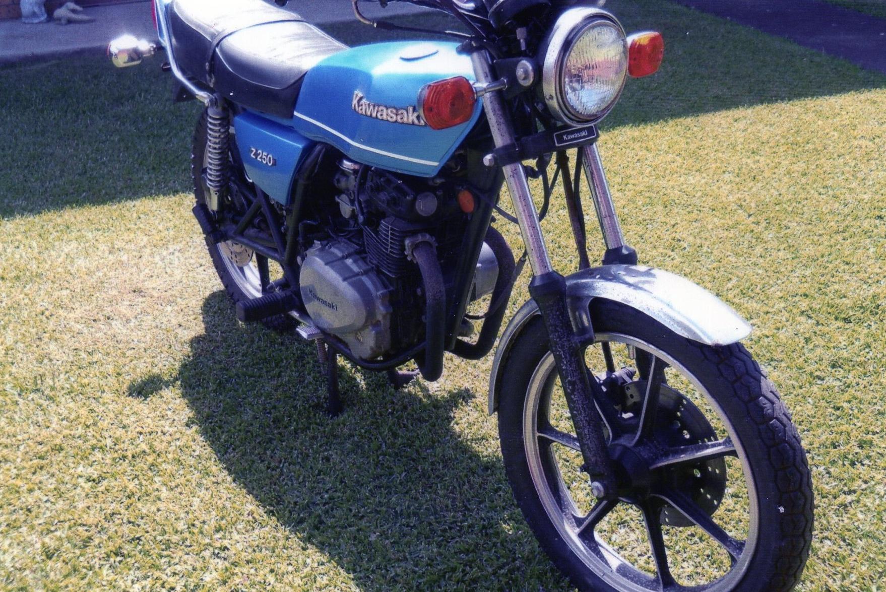 1980 KAWASAKI Z250 ROAD