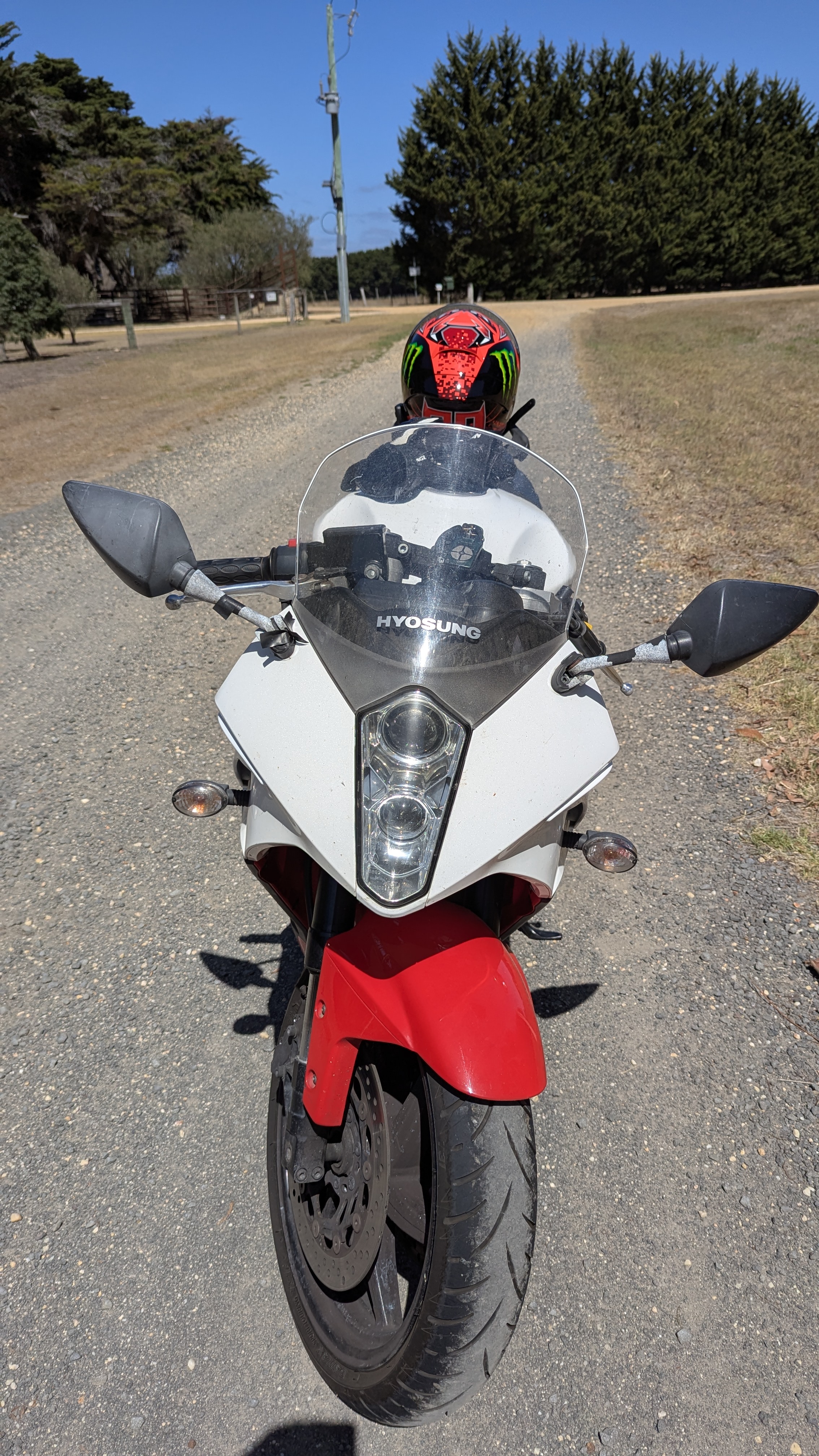 2015 HYOSUNG GT650R ROAD