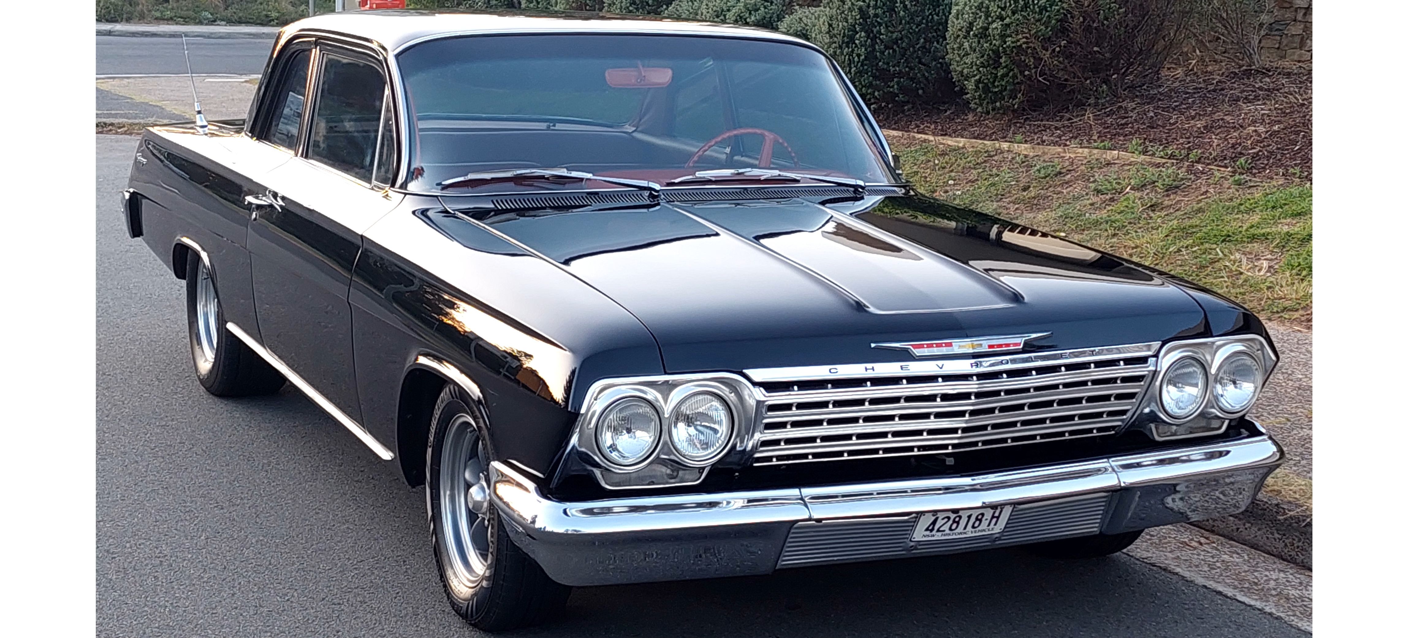 1962 CHEVROLET BISCAYNE SEDAN
