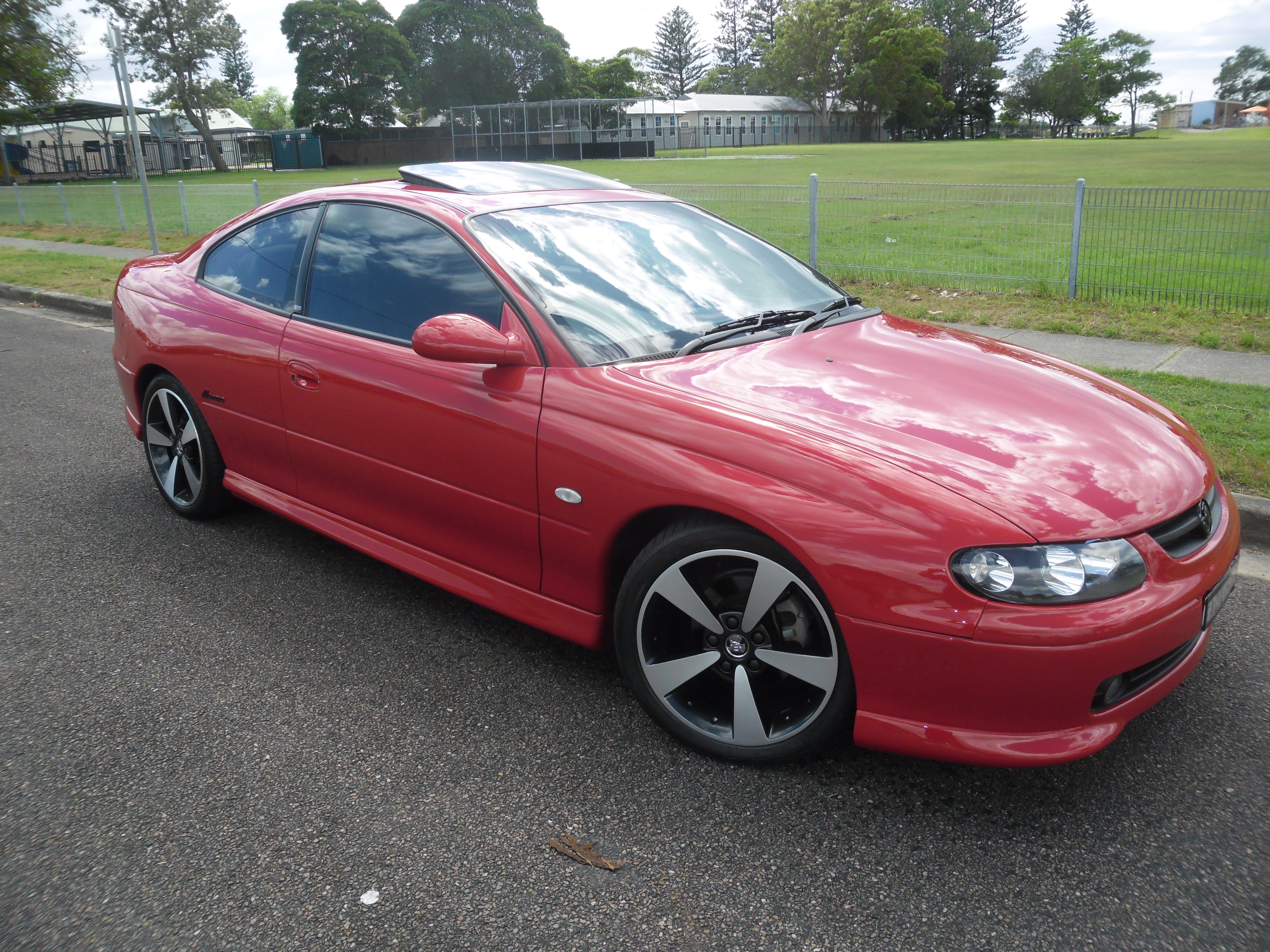 2004 HOLDEN MONARO V2 SERIES 3 CV8-R 4 SP AUTOMATIC 2D COUPE