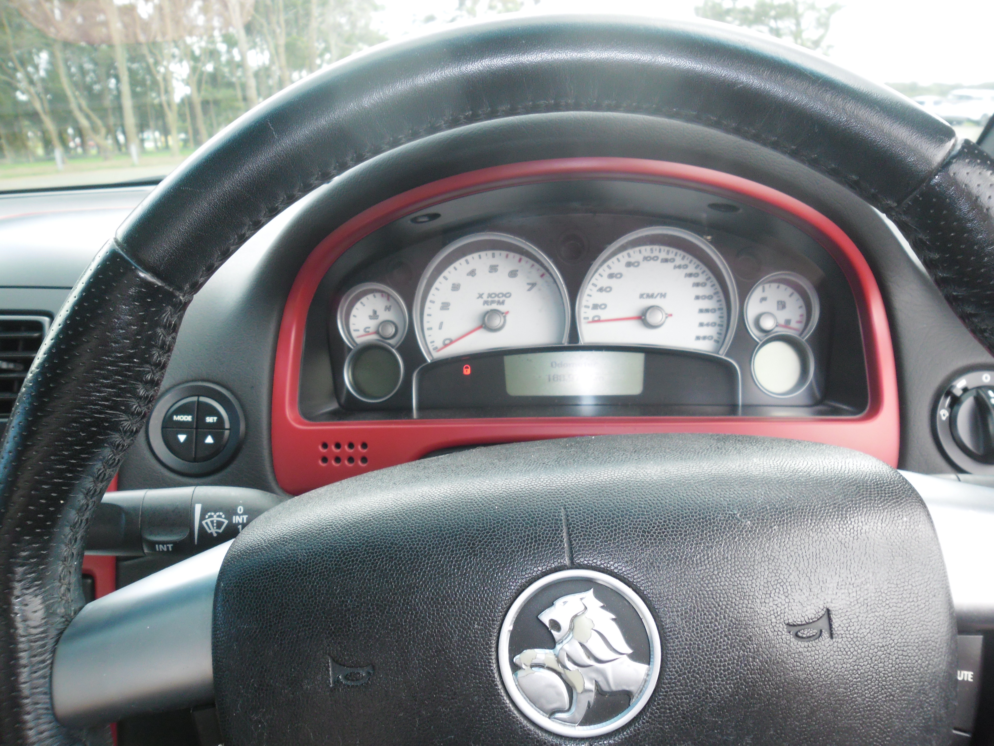 2004 HOLDEN MONARO V2 SERIES 3 CV8-R 4 SP AUTOMATIC 2D COUPE