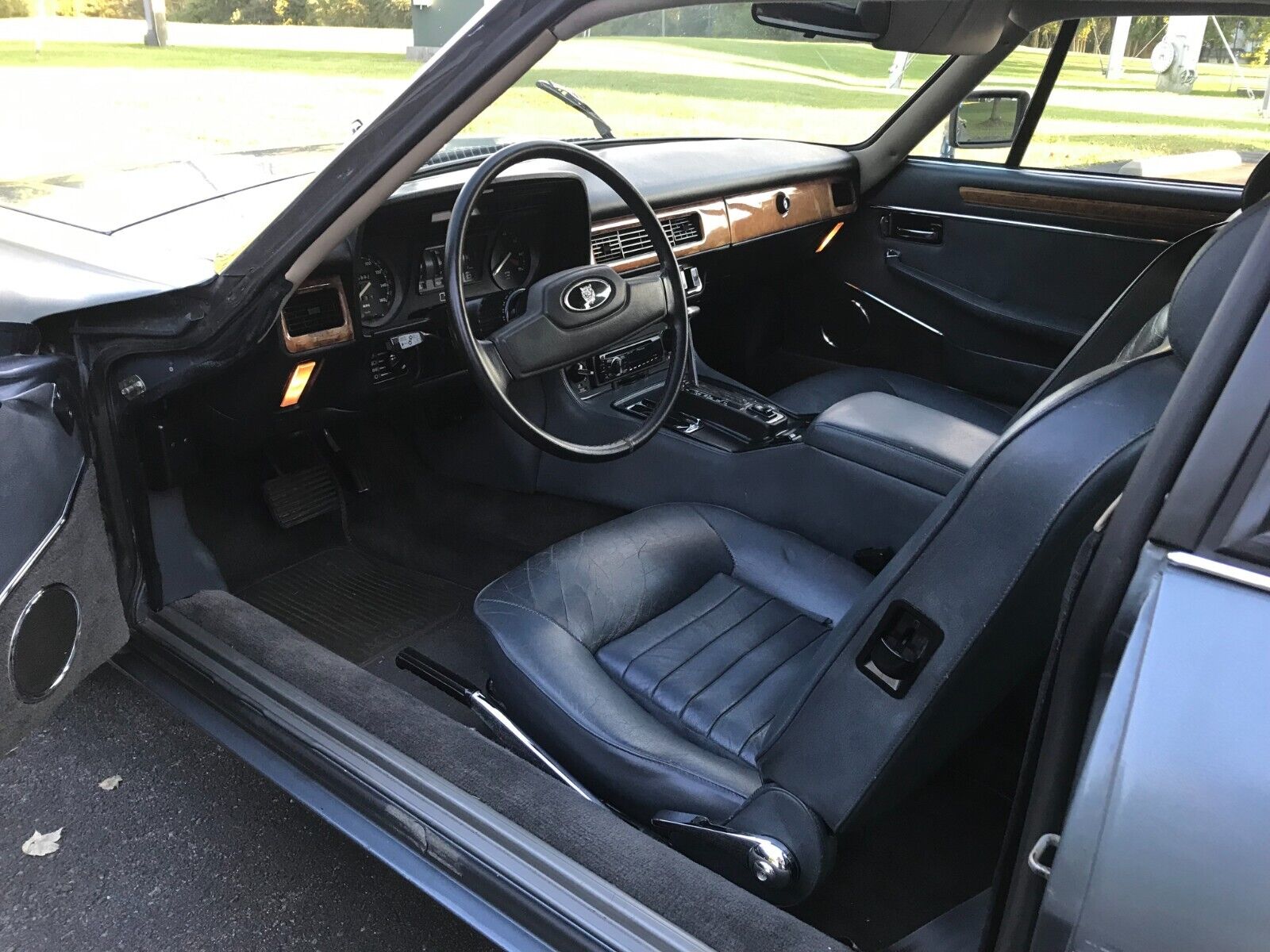 1986 JAGUAR XJS V12 3 SP AUTOMATIC 2D COUPE