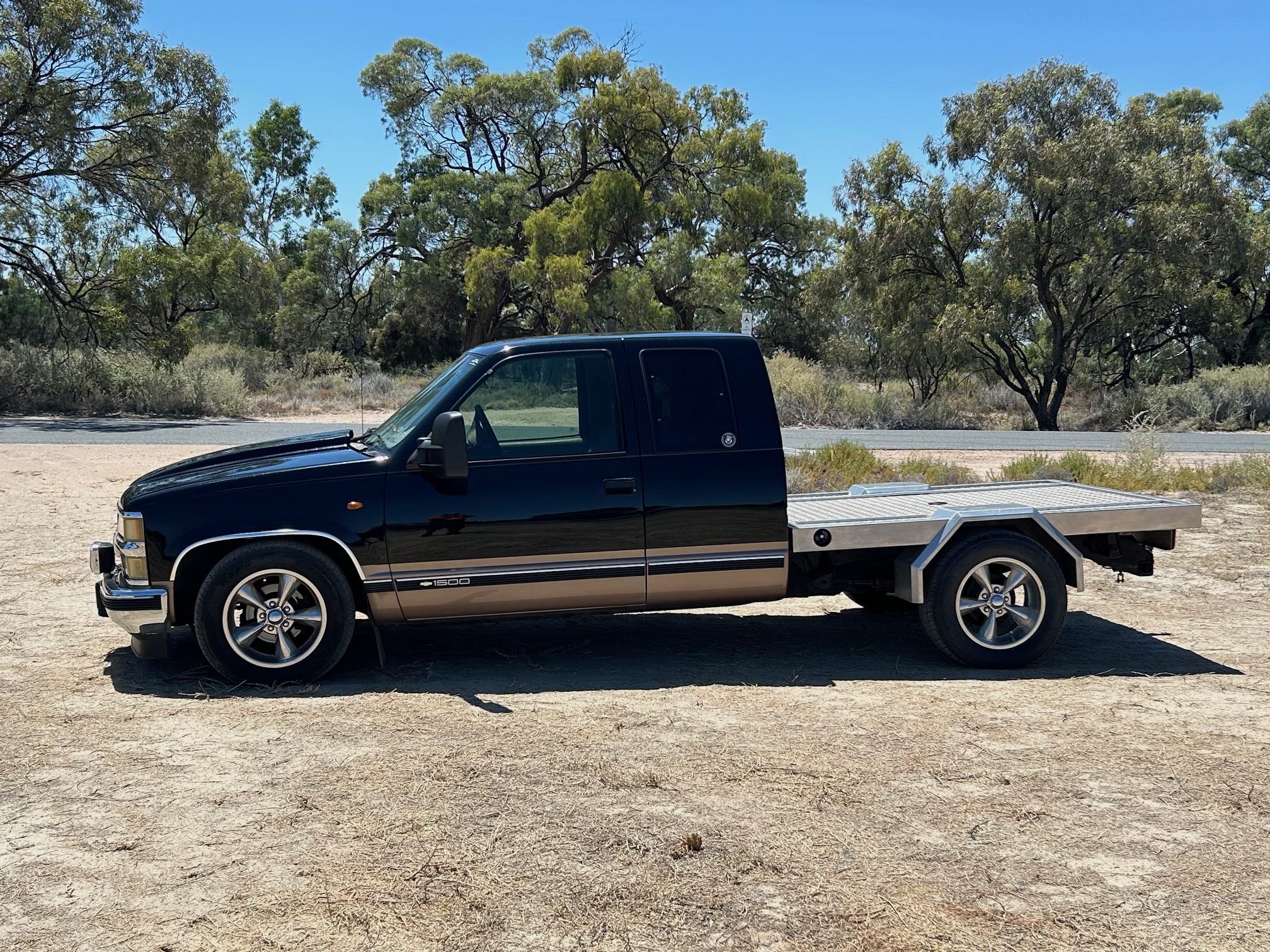 1998 CHEVROLET C1500 SILVERADO X CAB UTILITY