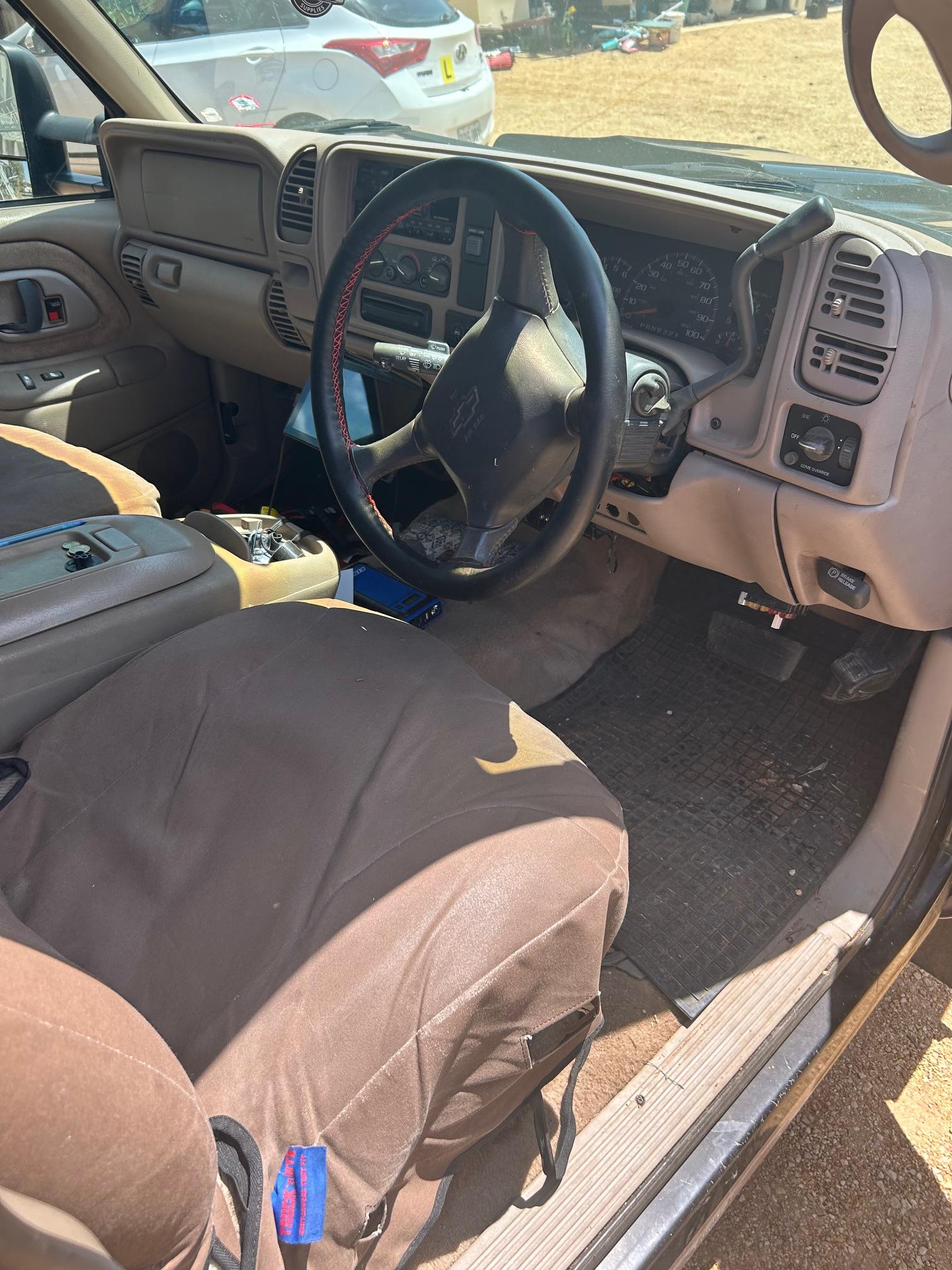 1998 CHEVROLET C1500 SILVERADO X CAB UTILITY
