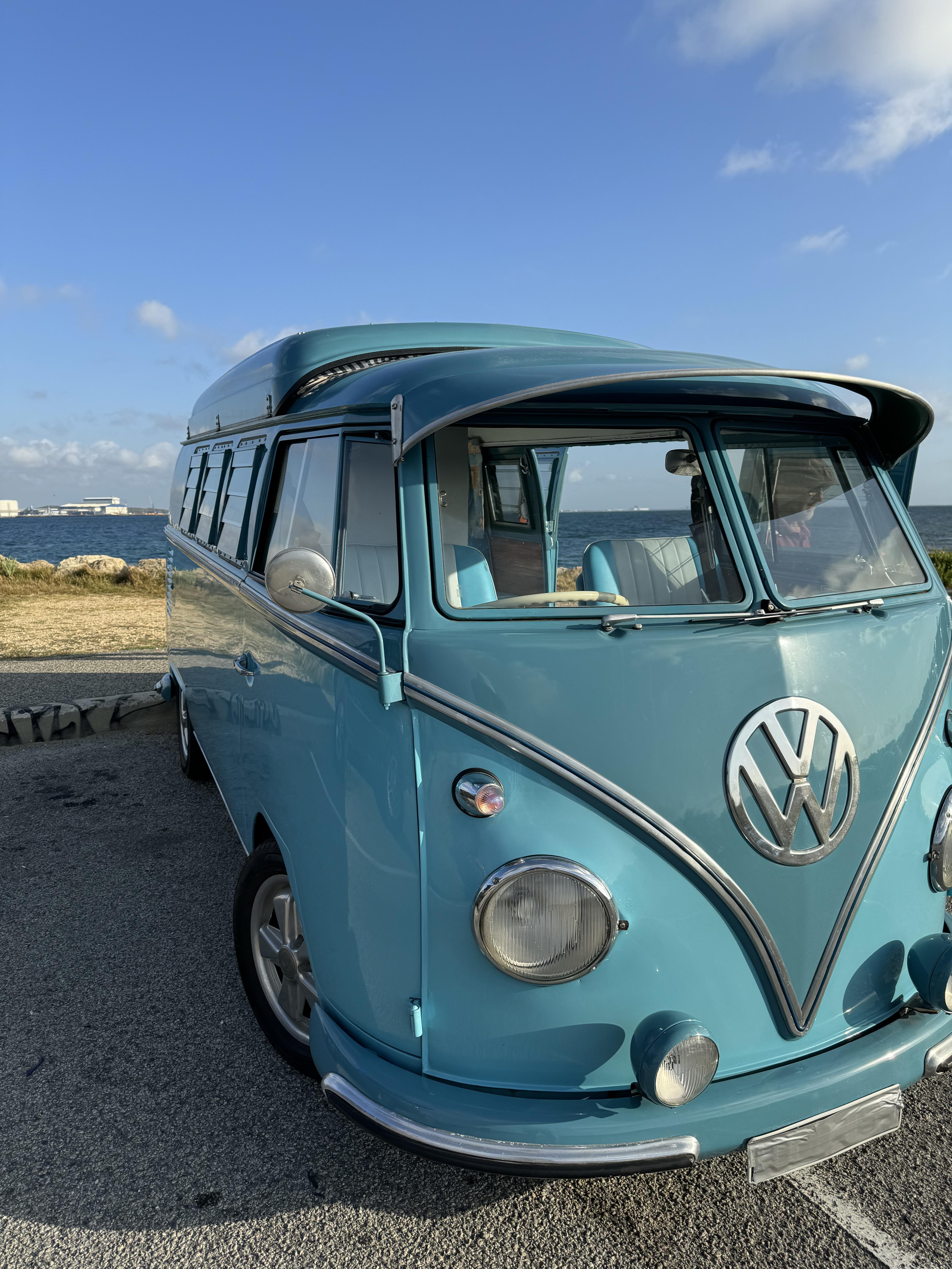 1967 VOLKSWAGEN KOMBI DEVON CARAVETTE CAMPER VAN