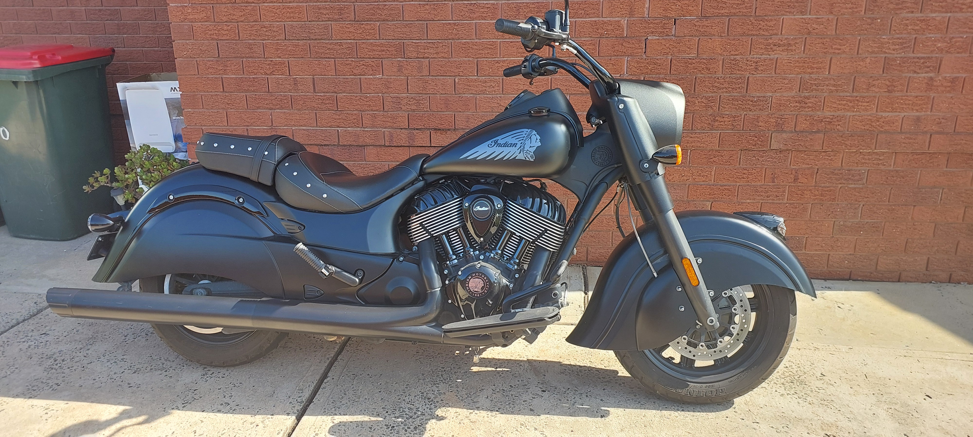 2020 INDIAN CHIEF DARK HORSE 1800CC V-TWIN CRUISER 