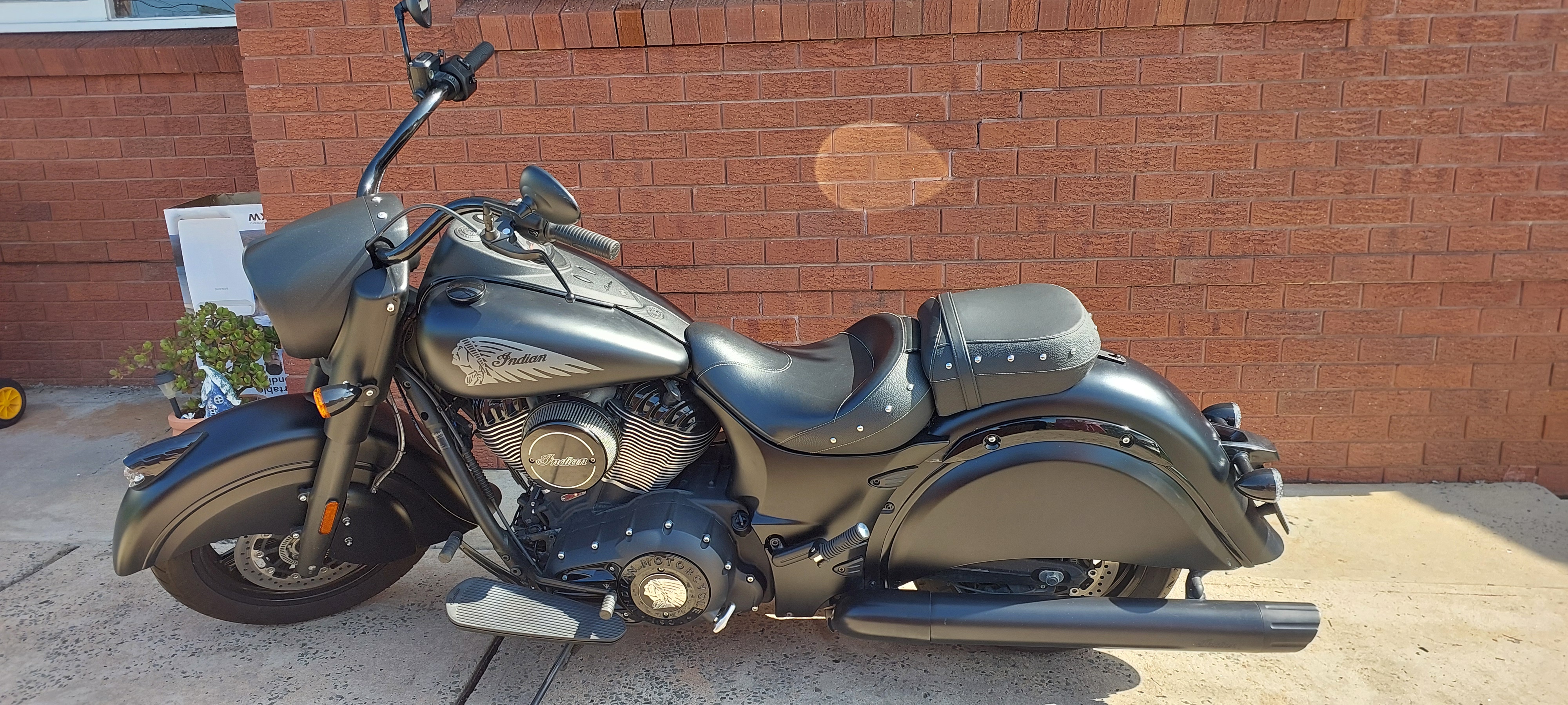 2020 INDIAN CHIEF DARK HORSE 1800CC V-TWIN CRUISER 