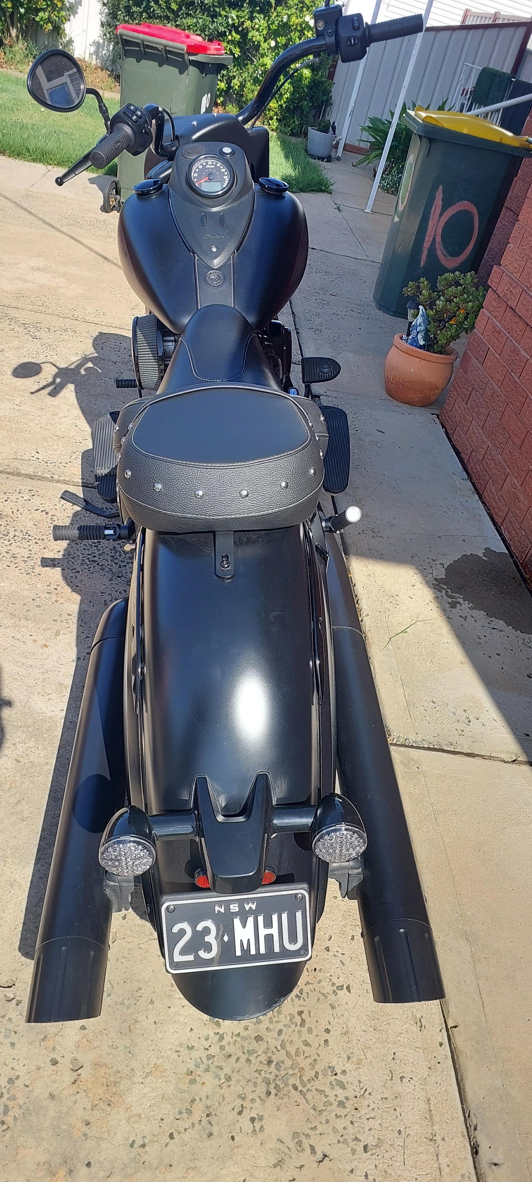 2020 INDIAN CHIEF DARK HORSE 1800CC V-TWIN CRUISER 