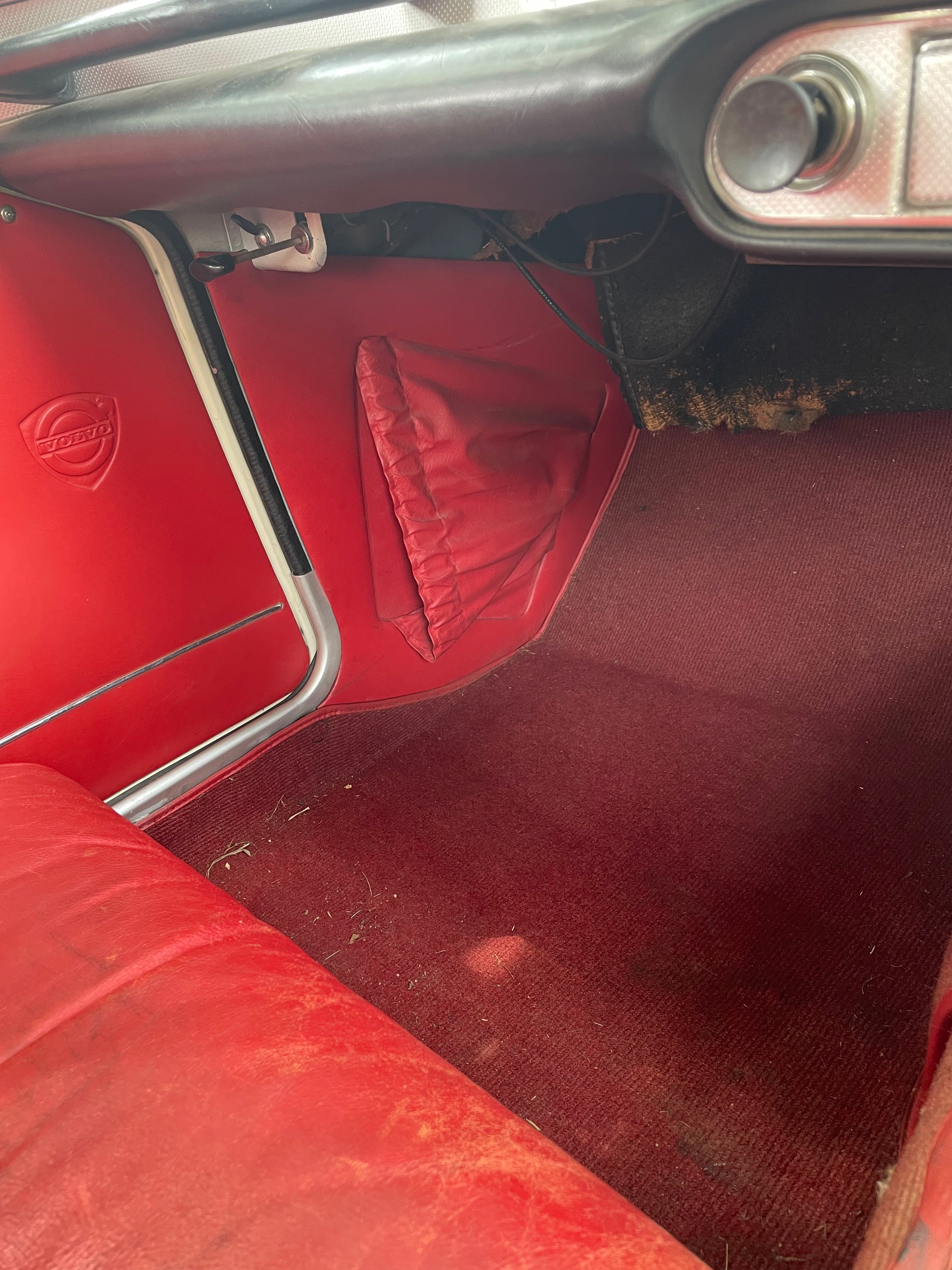 1969 VOLVO P 1800 S 4 SP MANUAL 2D COUPE