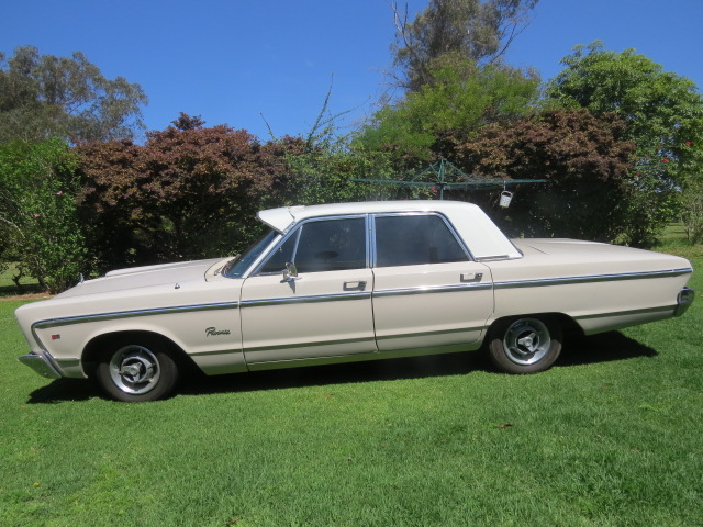 1966 DODGE PHOENIX SEDAN