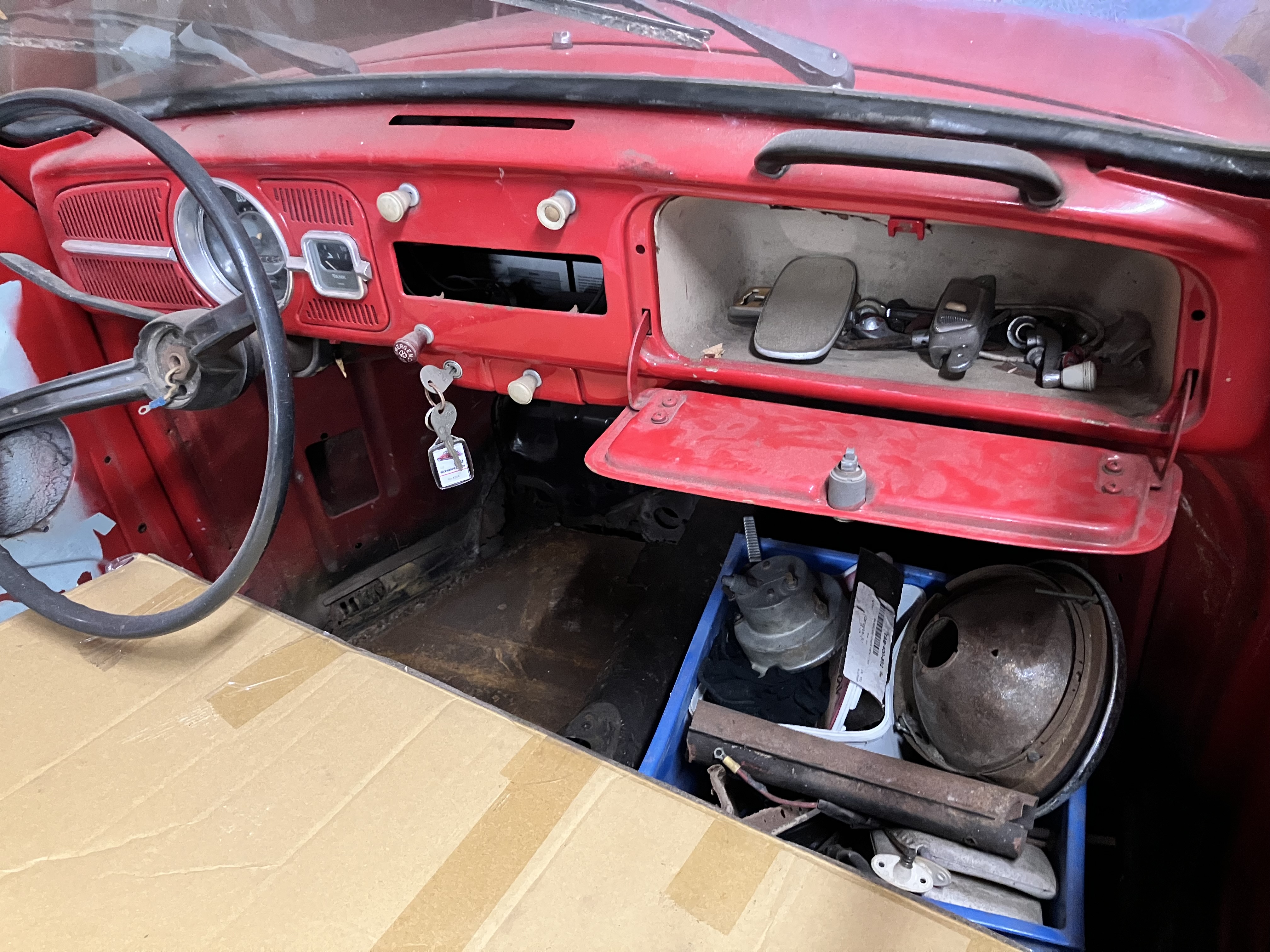1966 VOLKSWAGEN KARMANN BEETLE 4 SP MANUAL 2D CABRIOLET