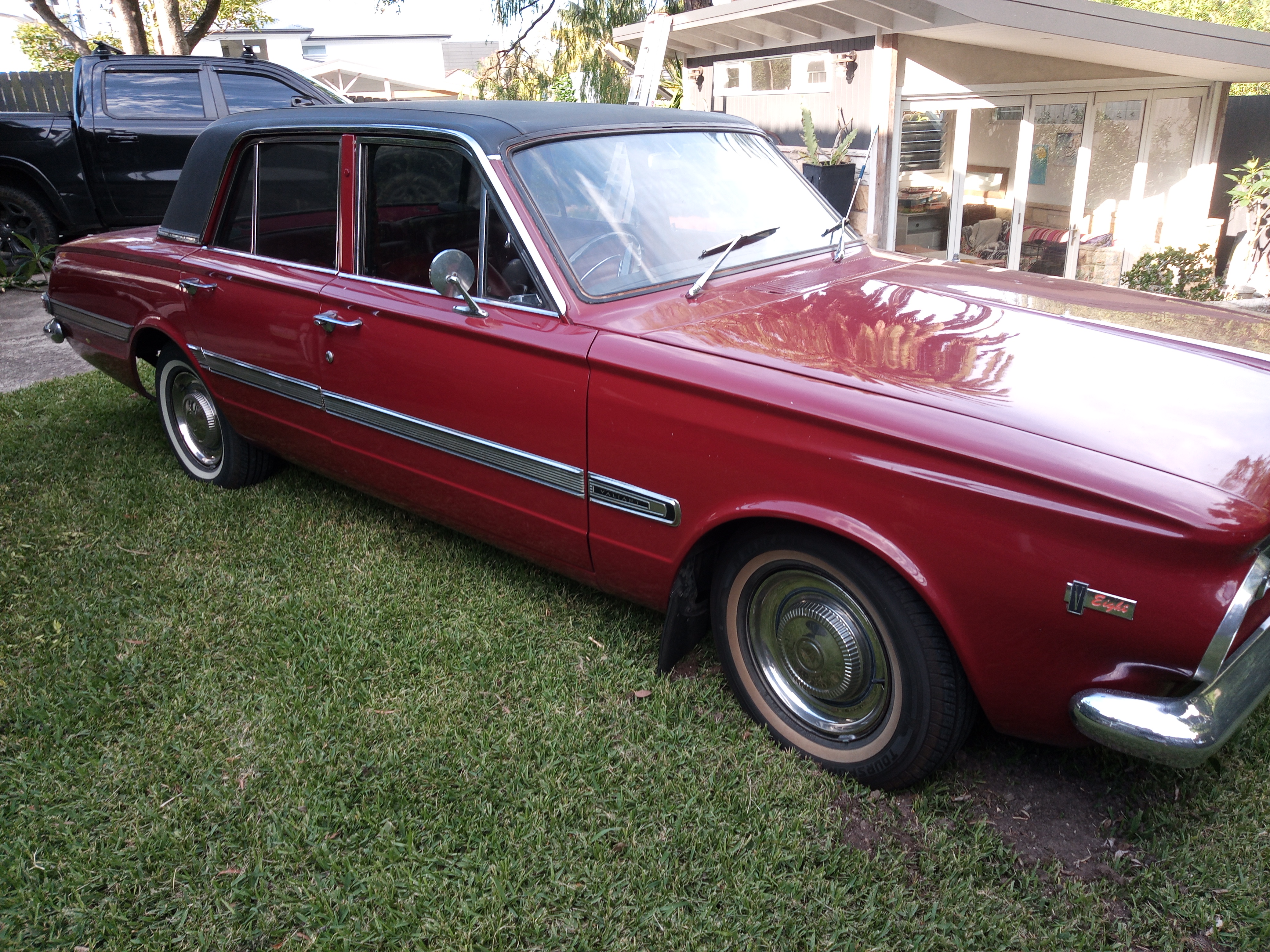 1965 CHRYSLER VALIANT AP6 AUTOMATIC SEDAN