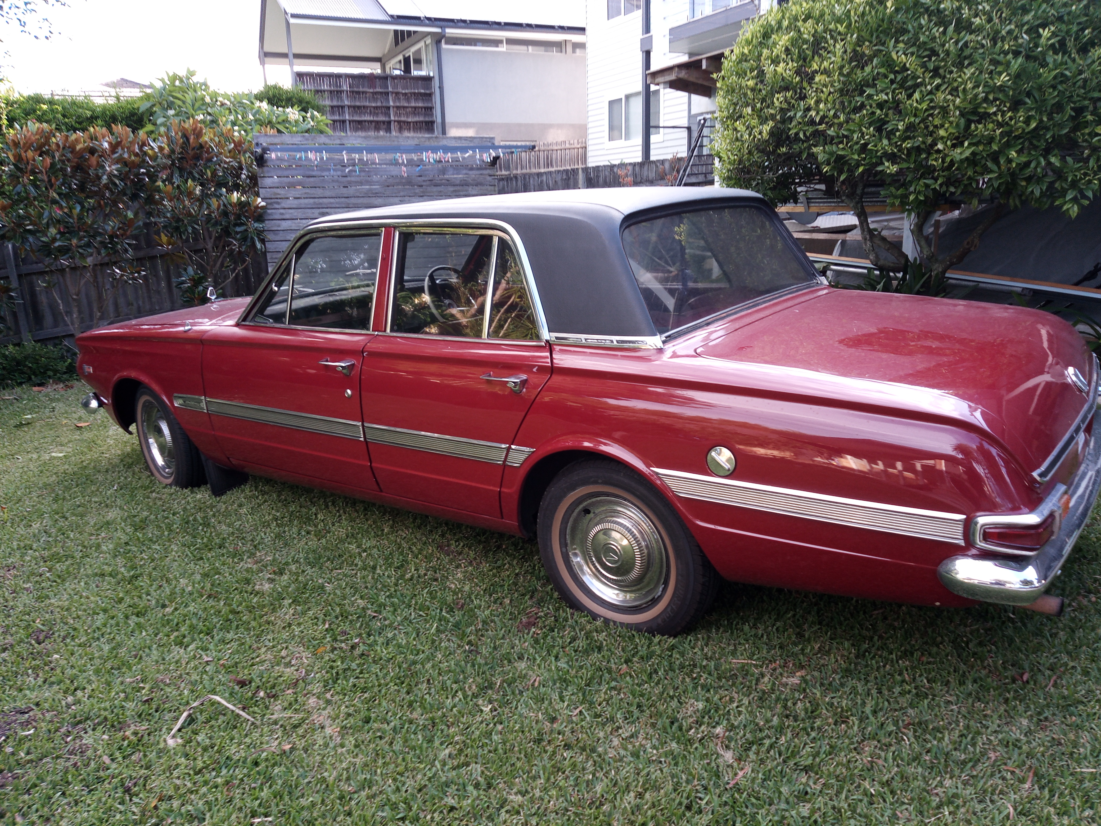 1965 CHRYSLER VALIANT AP6 AUTOMATIC SEDAN