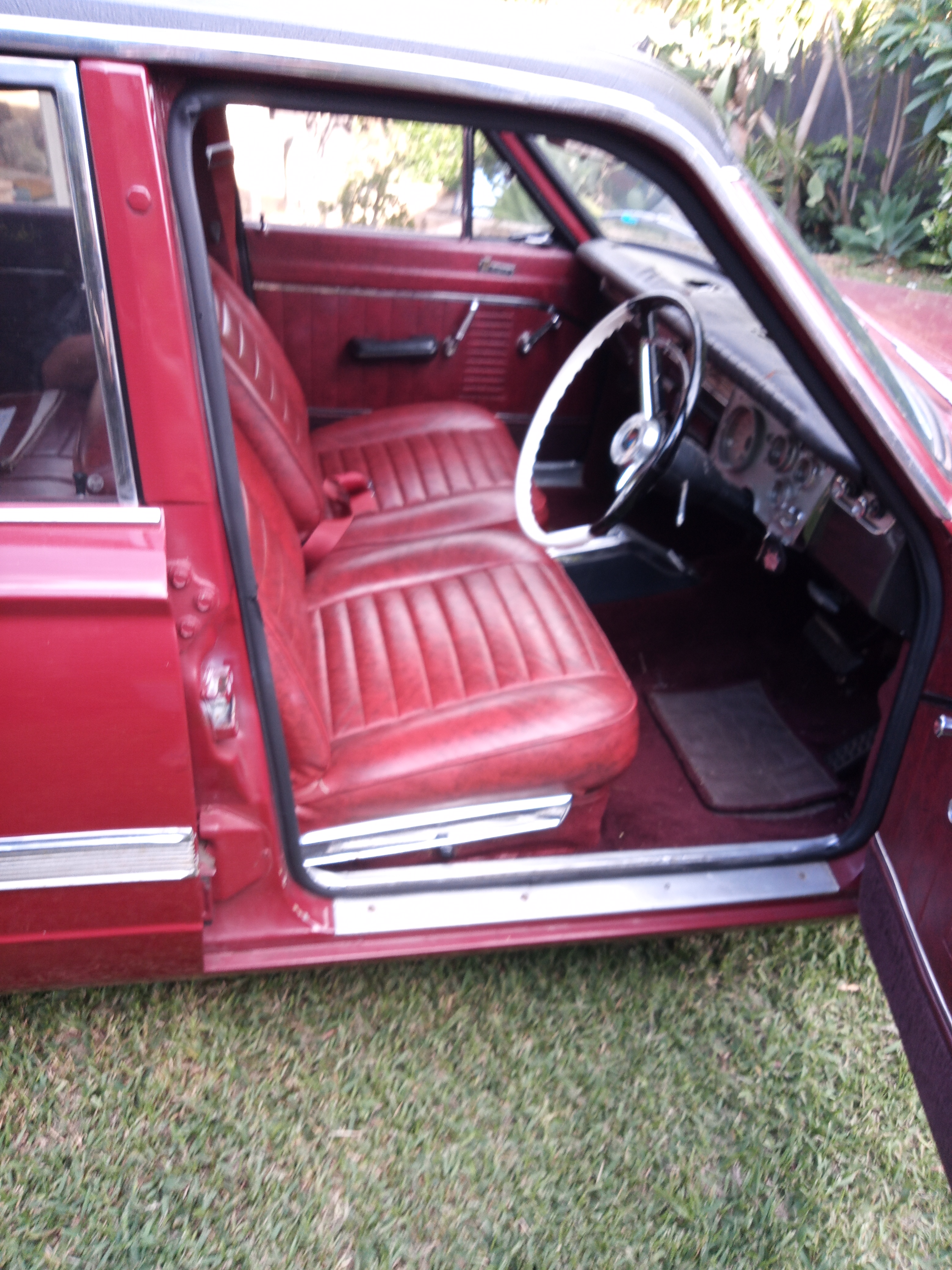 1965 CHRYSLER VALIANT AP6 AUTOMATIC SEDAN
