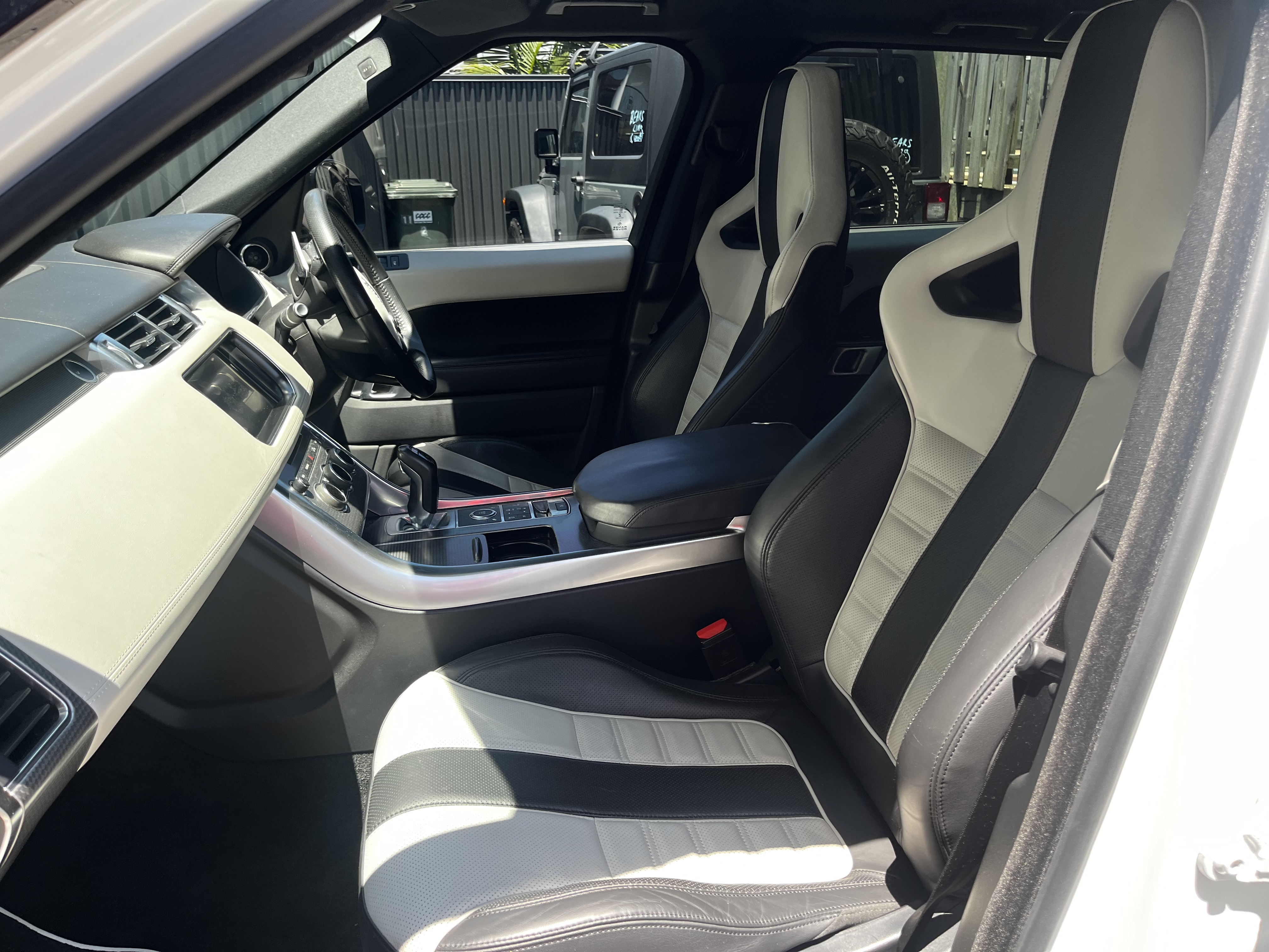 2015 RANGE ROVER SPORT SC SVR AUTOMATIC WAGON