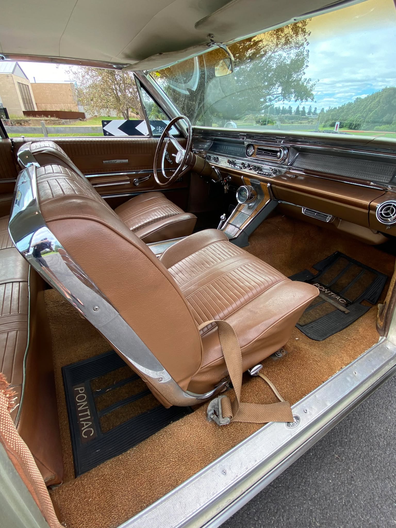1963 PONTIAC GRAND PRIX COUPE