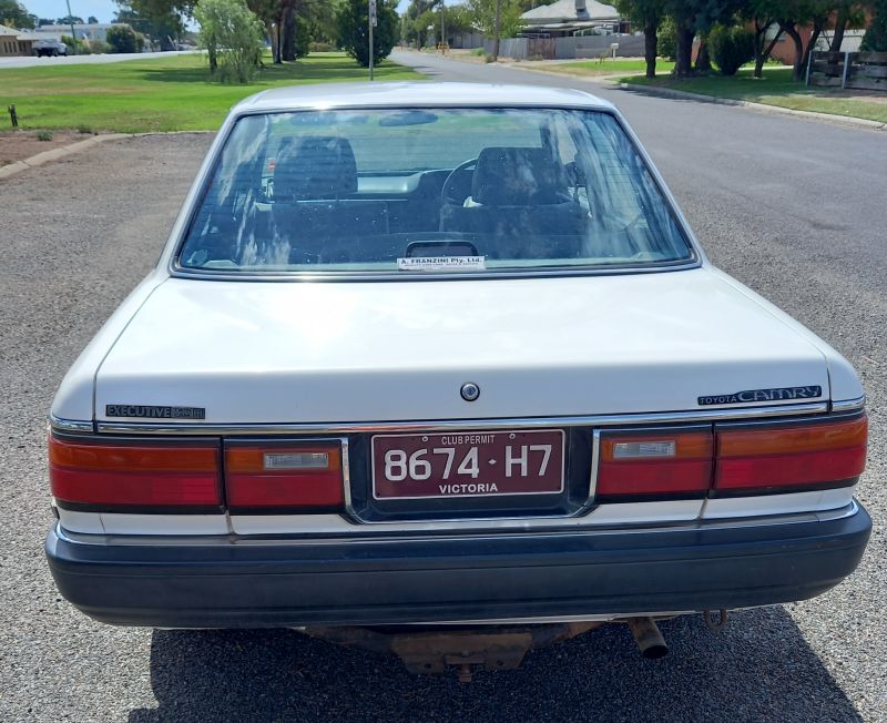 1992 TOYOTA CAMRY SEDAN