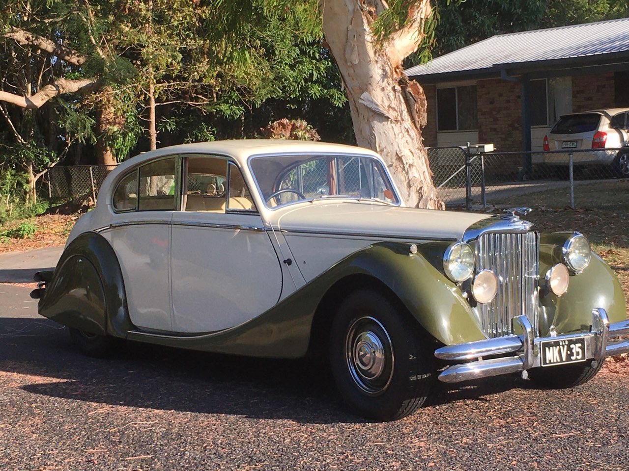 1949 JAGUAR MK V SEDAN 