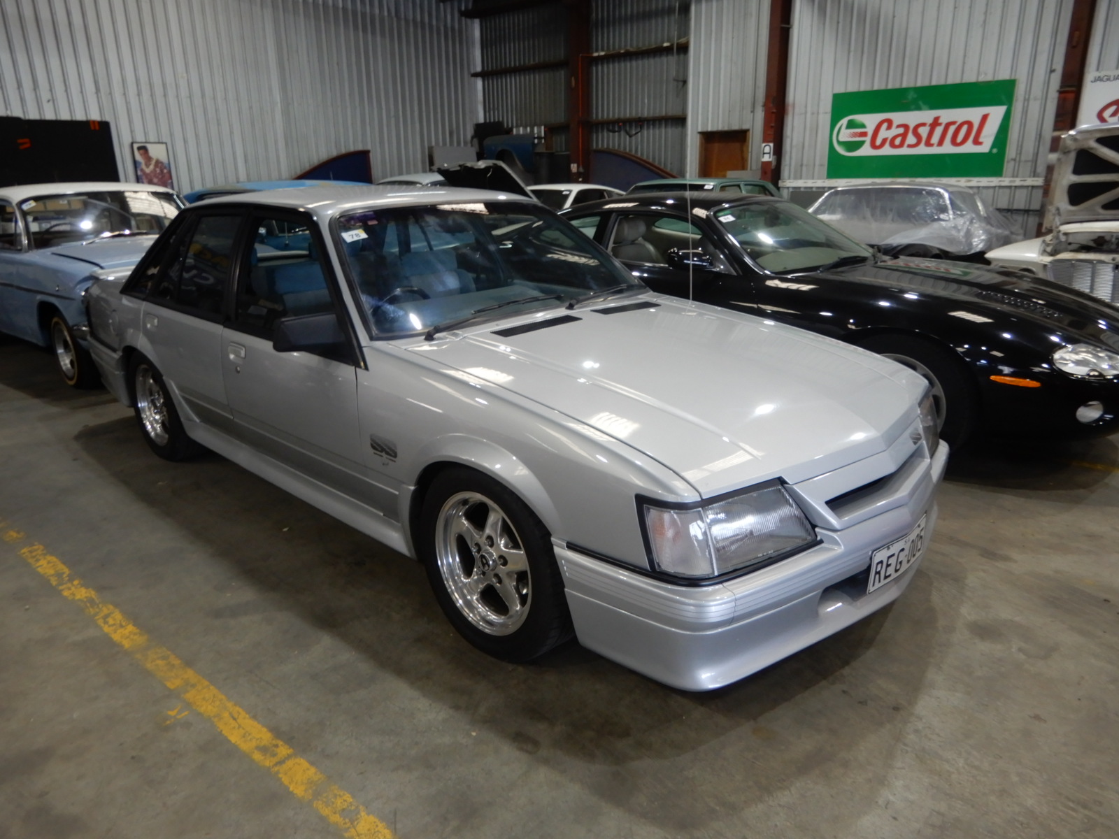 1984 HOLDEN COMMODORE VK SS BROCK SEDAN