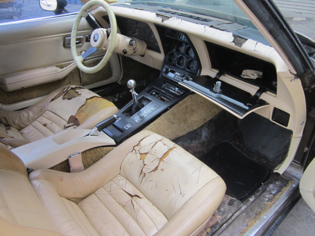 1980 CHEVROLET CORVETTE LHD 4 SP MANUAL COUPE