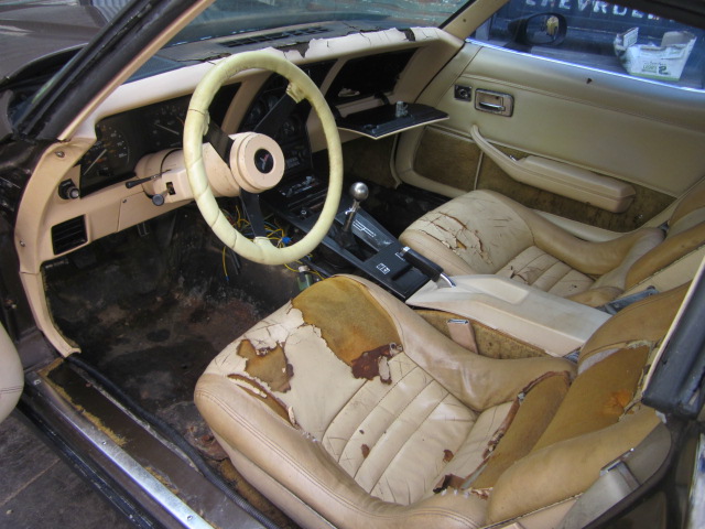 1980 CHEVROLET CORVETTE LHD 4 SP MANUAL COUPE