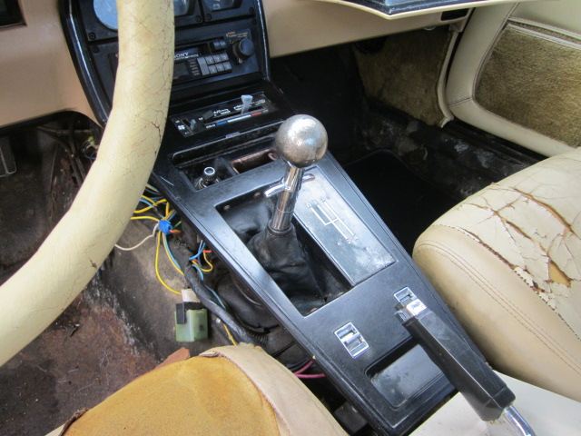 1980 CHEVROLET CORVETTE LHD 4 SP MANUAL COUPE