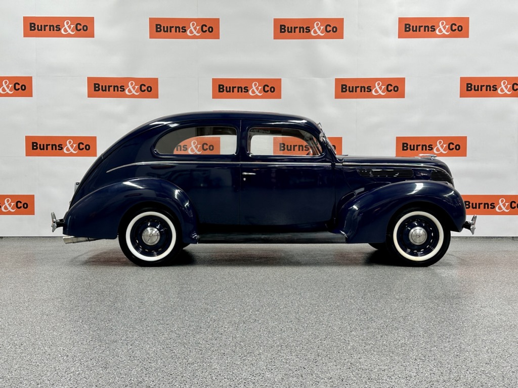 1938 FORD DELUXE V8 MANUAL COUPE