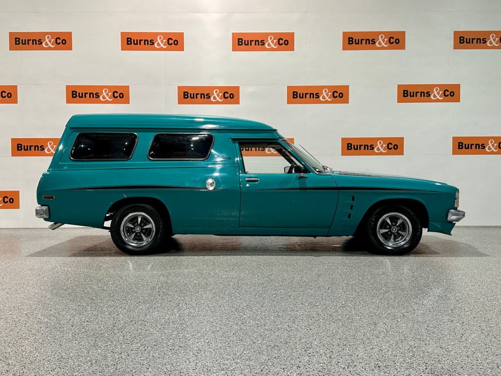 1976 HOLDEN SANDMAN HJ V8 PANELVAN