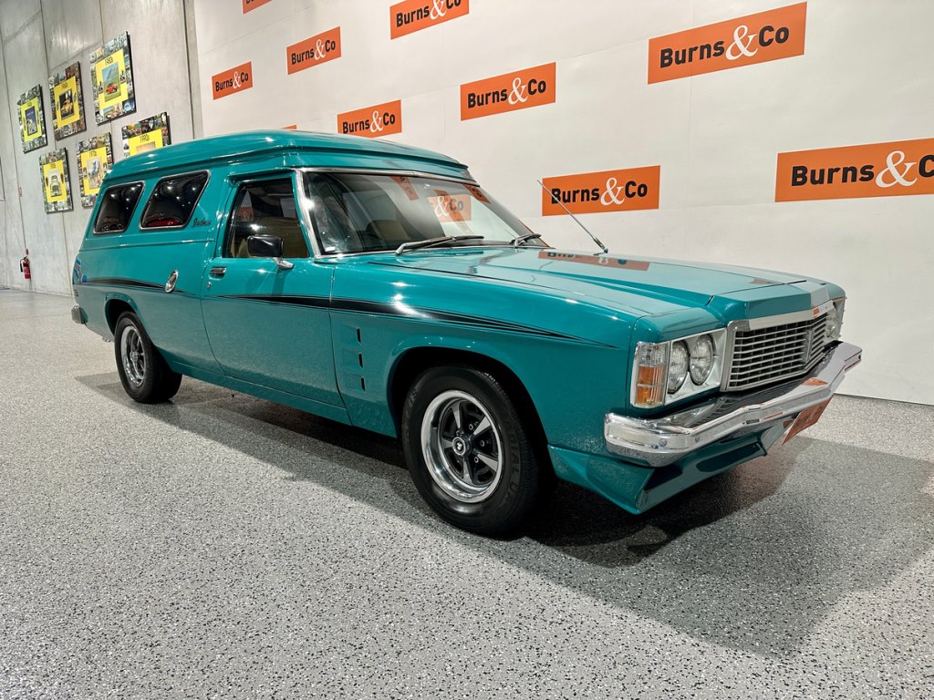 1976 HOLDEN SANDMAN HJ V8 PANELVAN