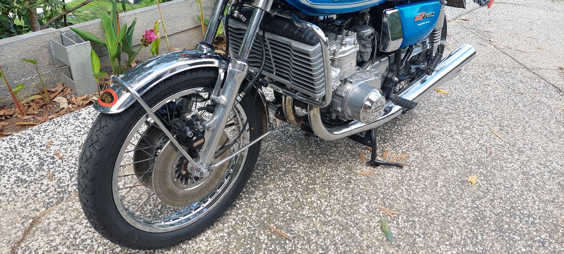 1975 SUZUKI GT750 M ROAD