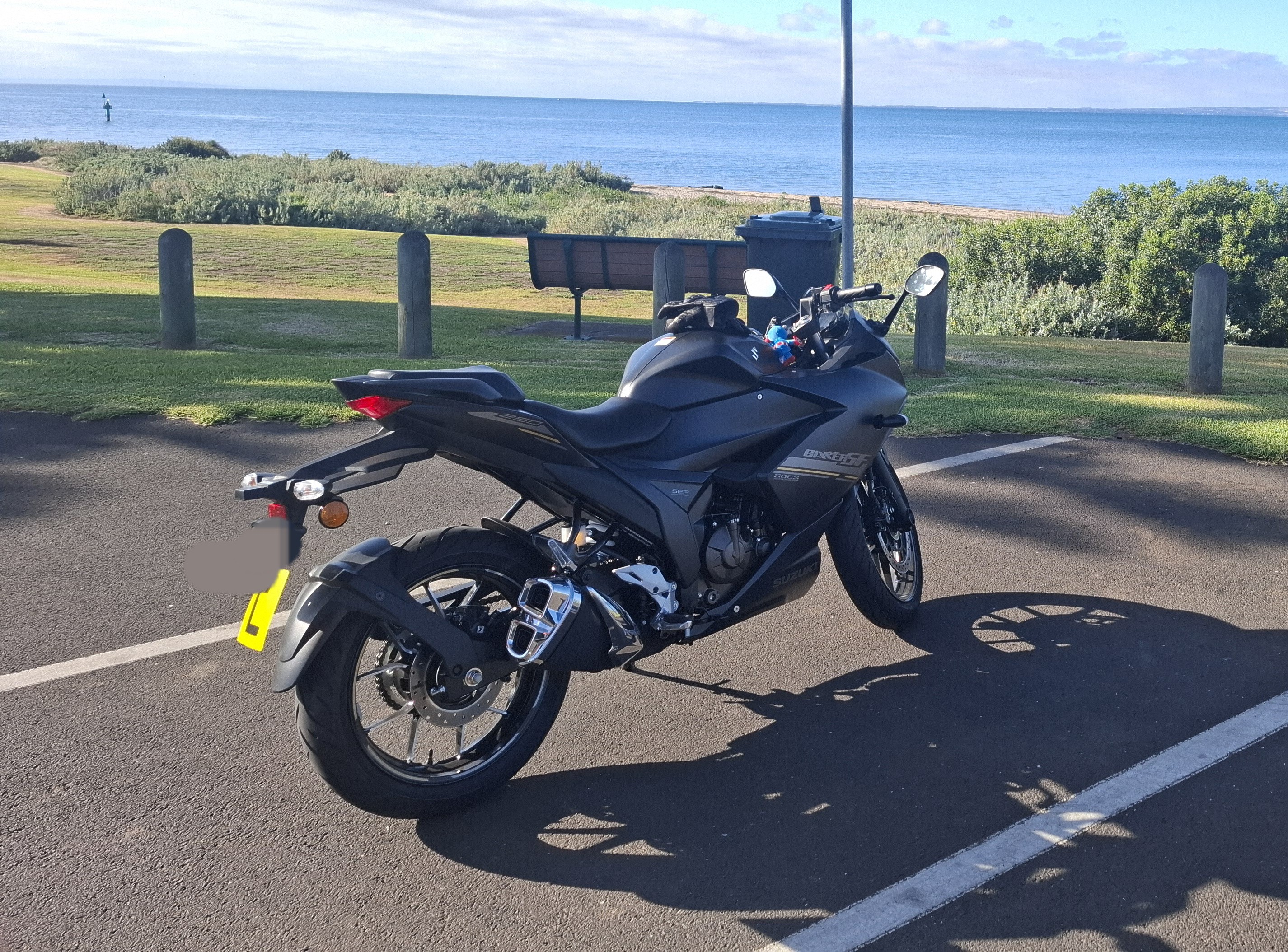 2024 SUZUKI GIXXER SF ROAD