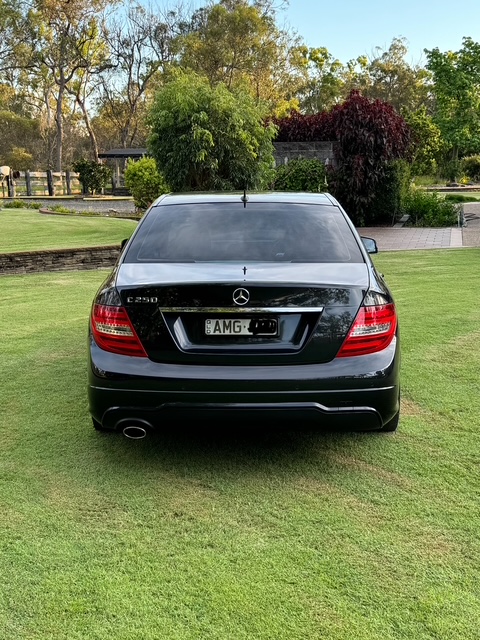 2013 MERCEDES-BENZ C250 W204 MY13 AVANTGARDE BE 7 SP AUTOMATIC G-TRONIC 4D SEDAN 