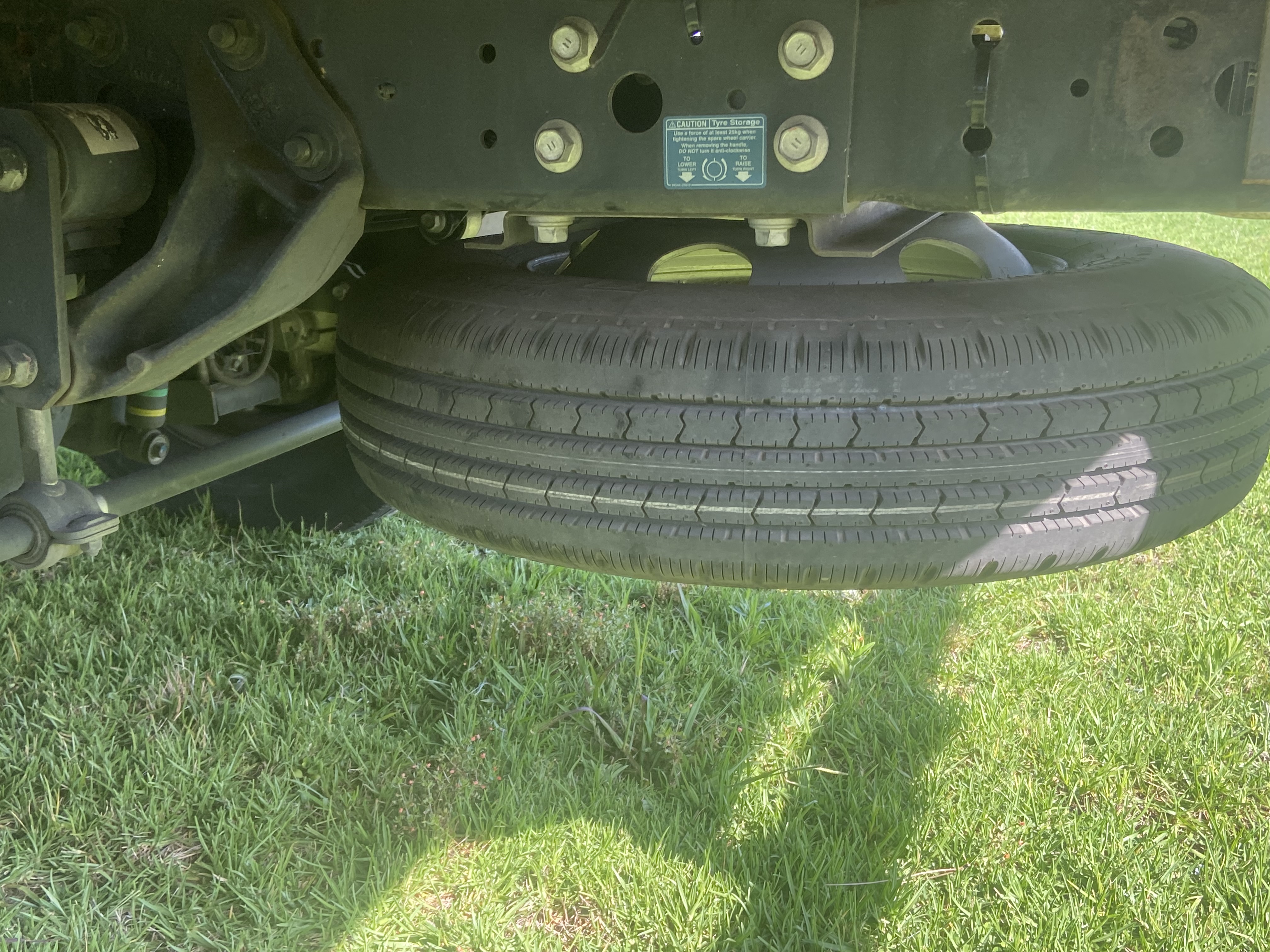 2016 HINO 300 SERIES 717 STEELACE TRAY