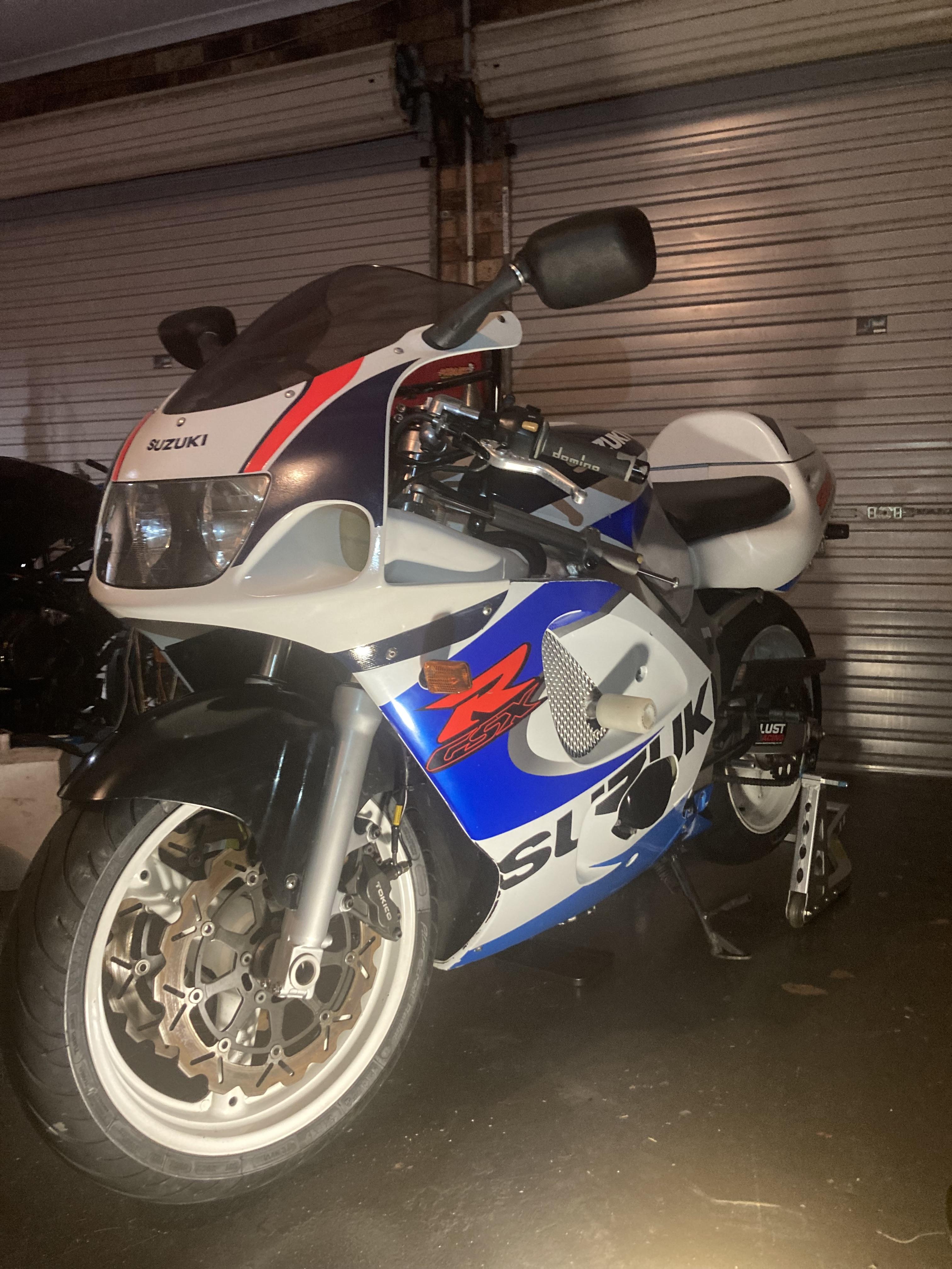 1999 SUZUKI GSX-R600 SPORTS