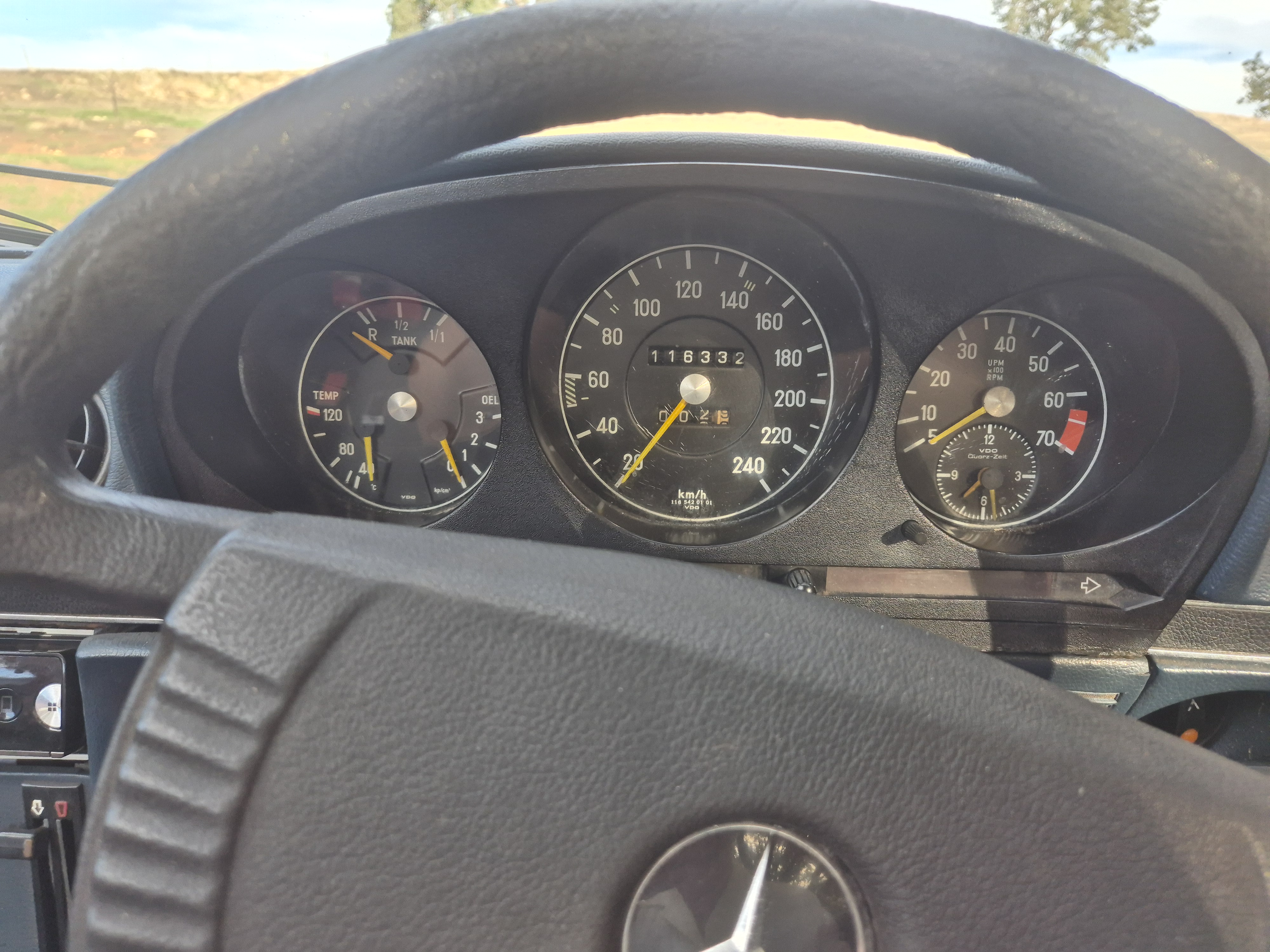 1973 MERCEDES-BENZ SL350 AUTOMATIC CONVERTIBLE