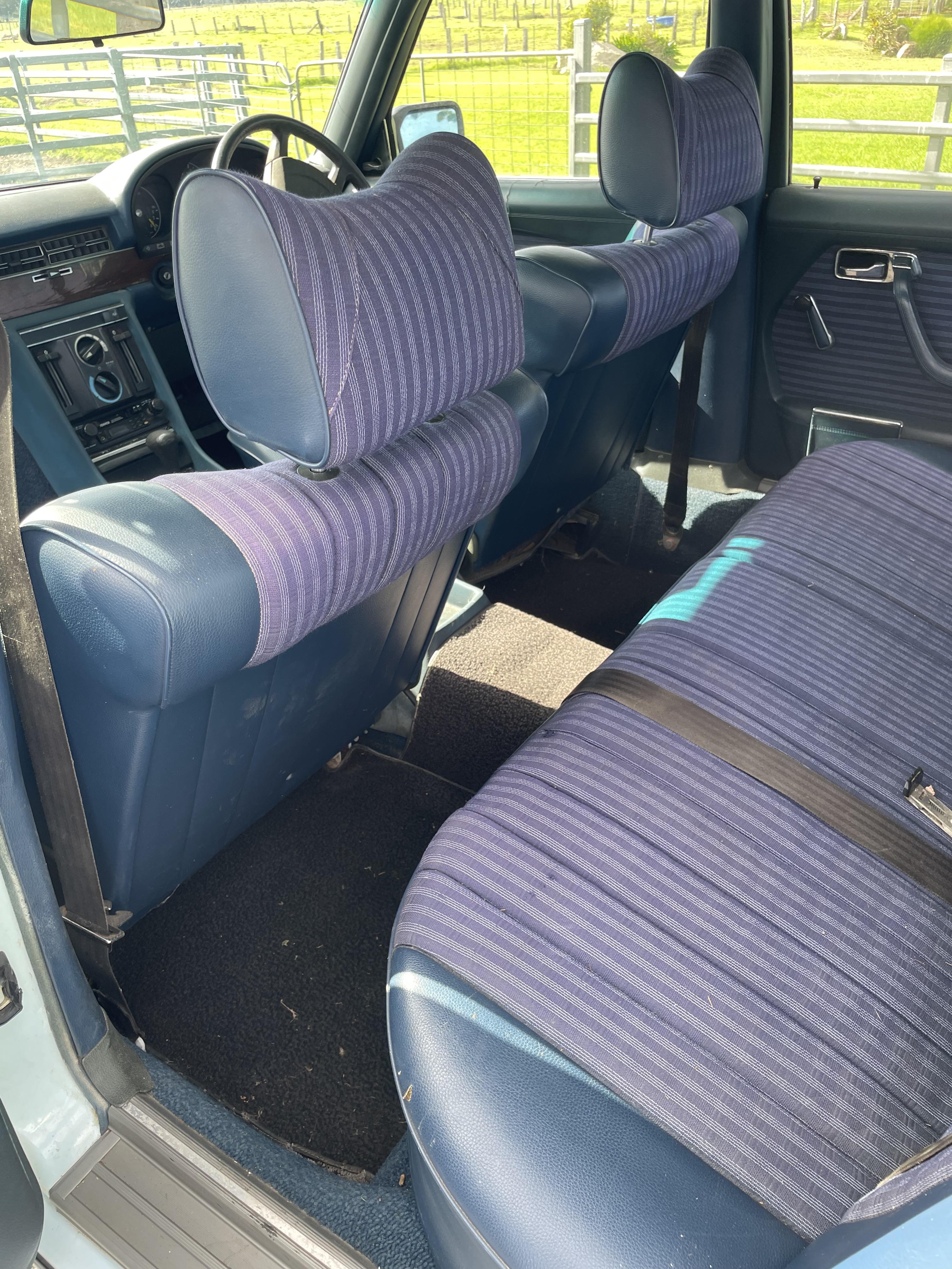1975 MERCEDES-BENZ 280 W116 SE 4 SP AUTOMATIC 4D SEDAN