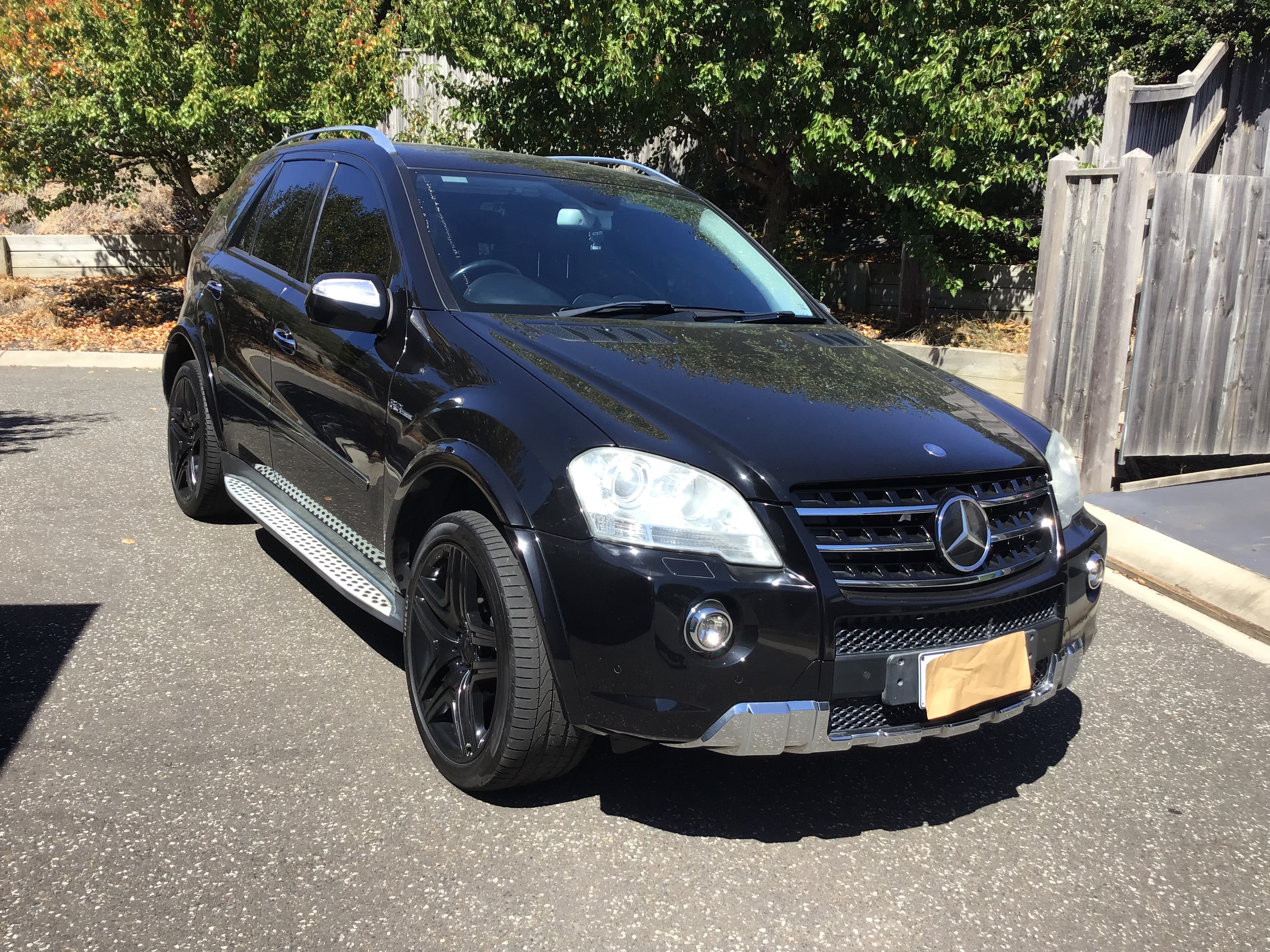 2010 MERCEDES-BENZ ML63 AMG 4X4 V8 AUTOMATIC WAGON