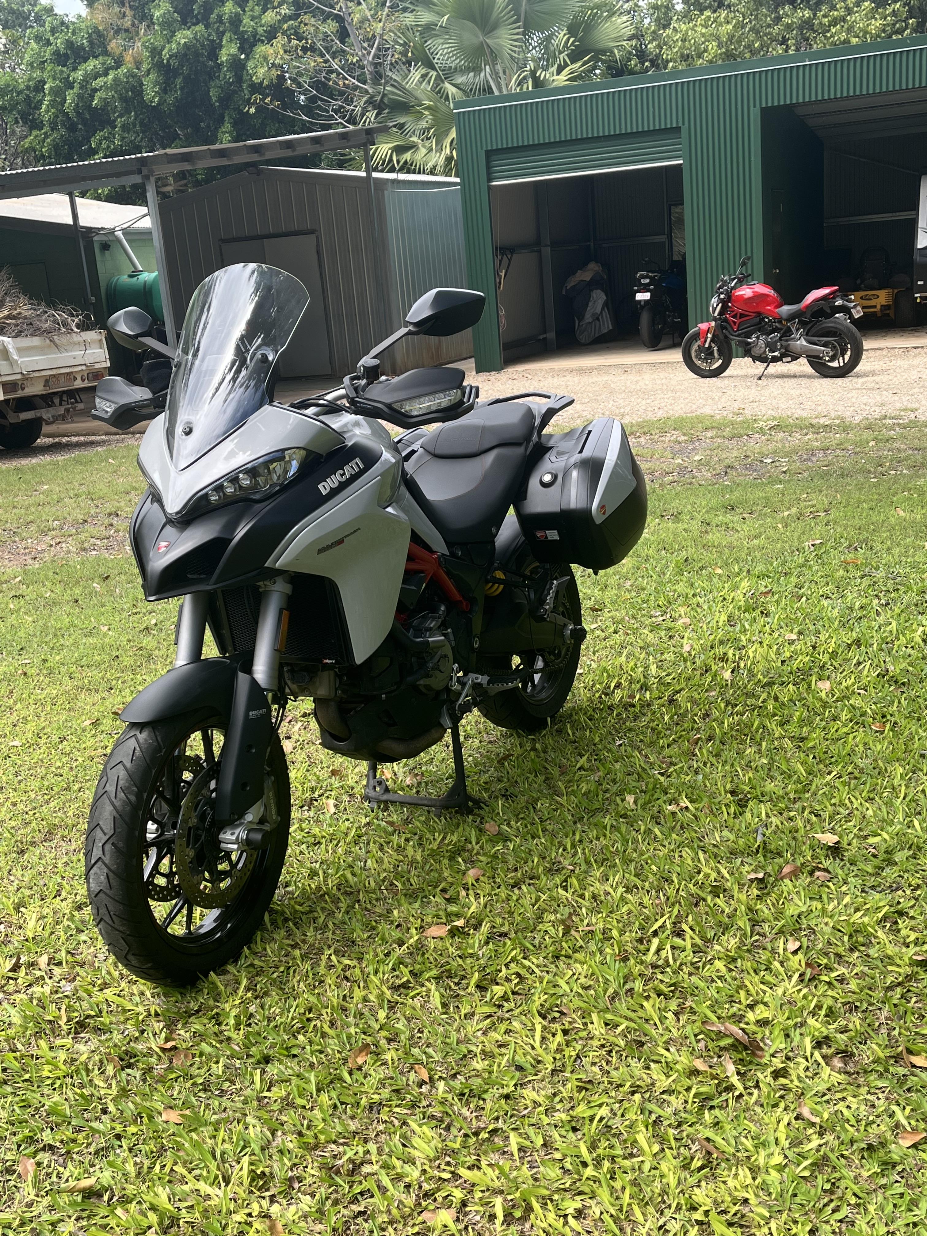2020 DUCATI MULTISTRADA 950 S GLOSS GREY DUAL SPORTS
