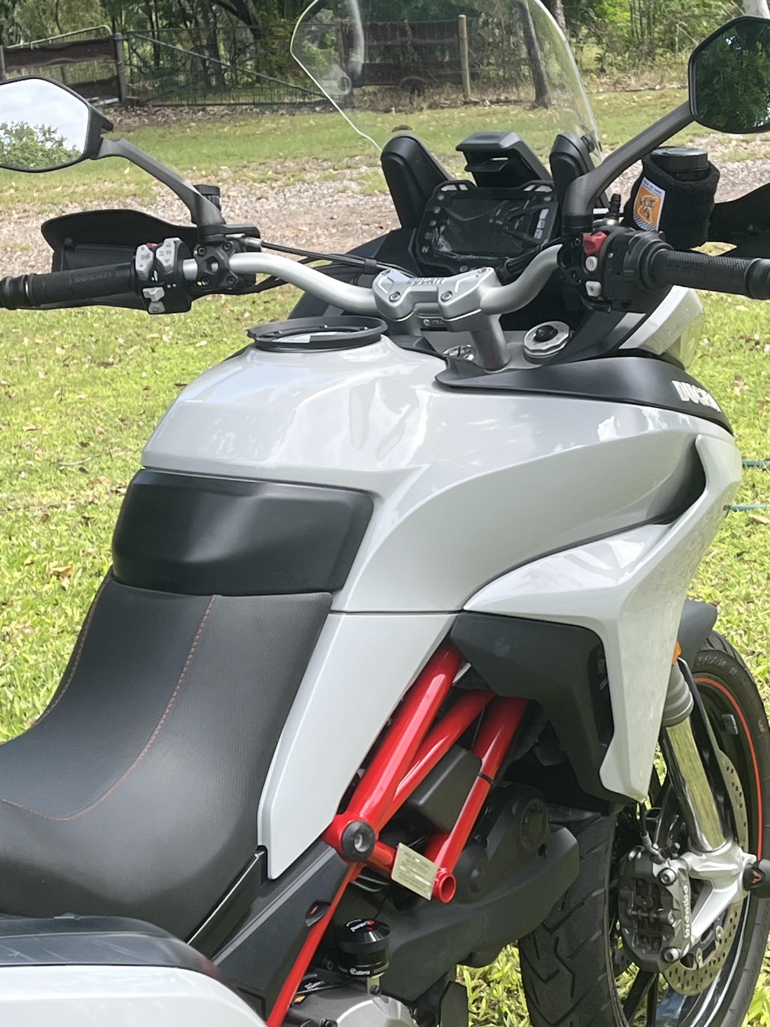 2020 DUCATI MULTISTRADA 950 S GLOSS GREY DUAL SPORTS