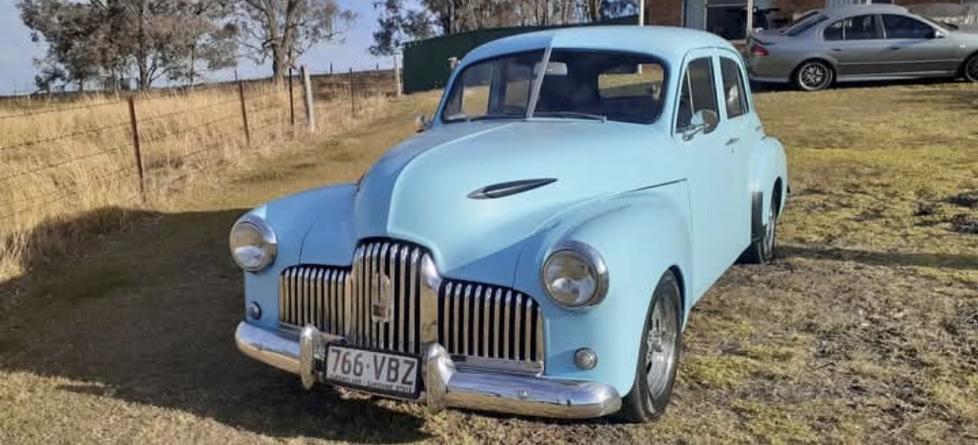 1953 HOLDEN 48-215 FX SEDAN